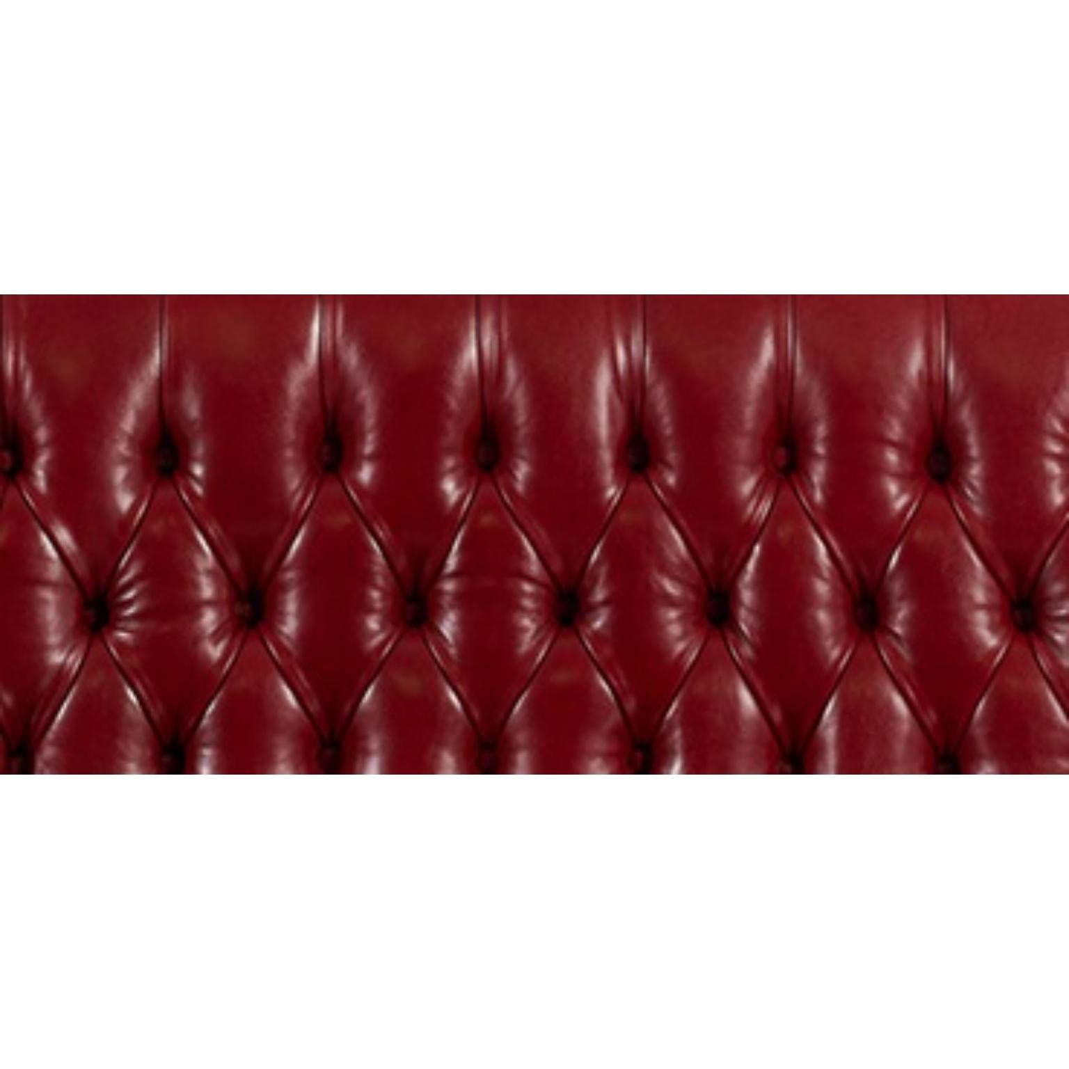 Monsieur T 2 Seat Sofa by Munna
Dimensions: D 75 x W 150 x H 73 cm. SH: 45 cm.
Materials: Wood, foam, and upholstery.
Finish: Classic Leather, ref. Dark Ruby, CL05 upholstery, and walnut wood veneer in gloss.

Available in all Munna fabrics except