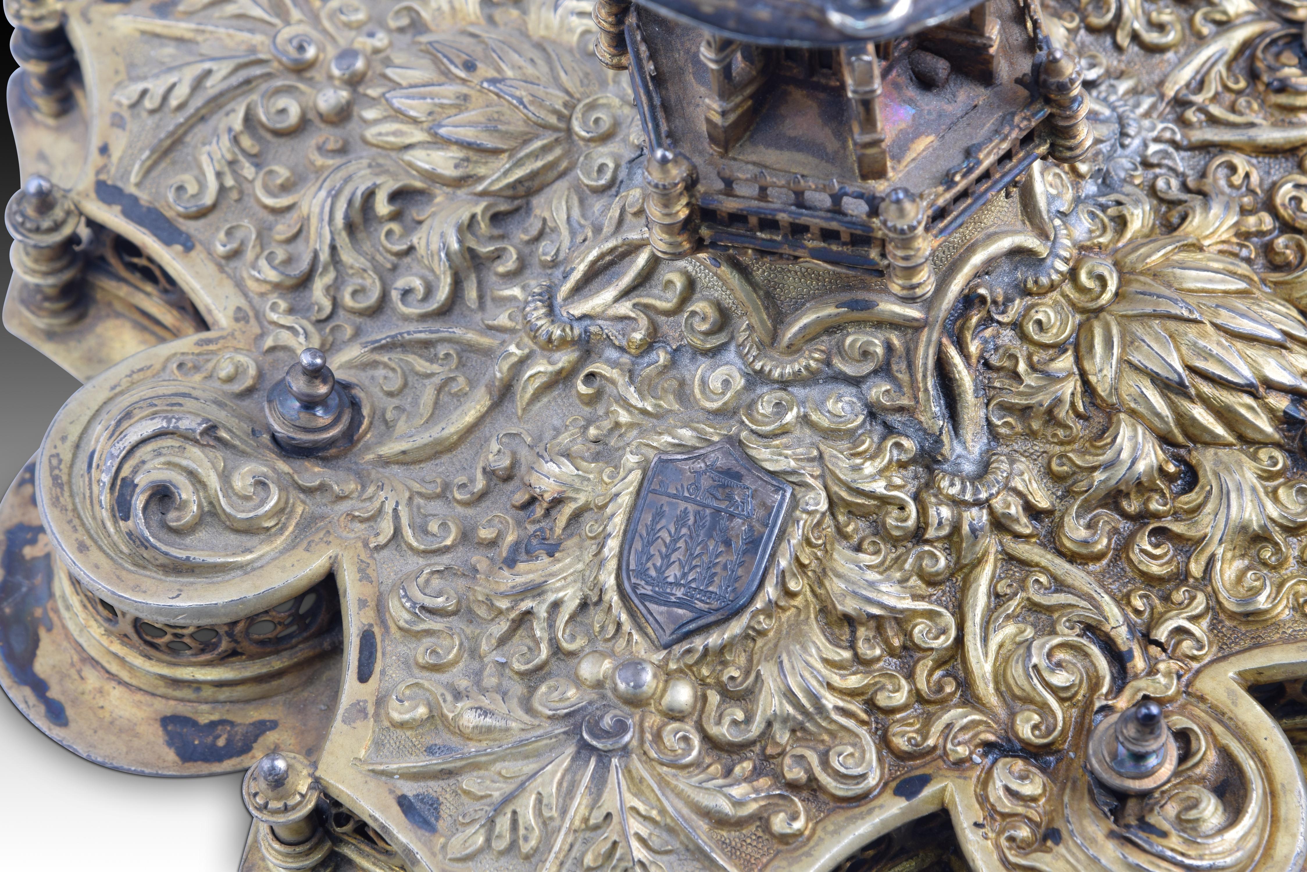 Ostensoir (type temple). Argent. Espagne, 16e siècle avec restaurations. en vente 9