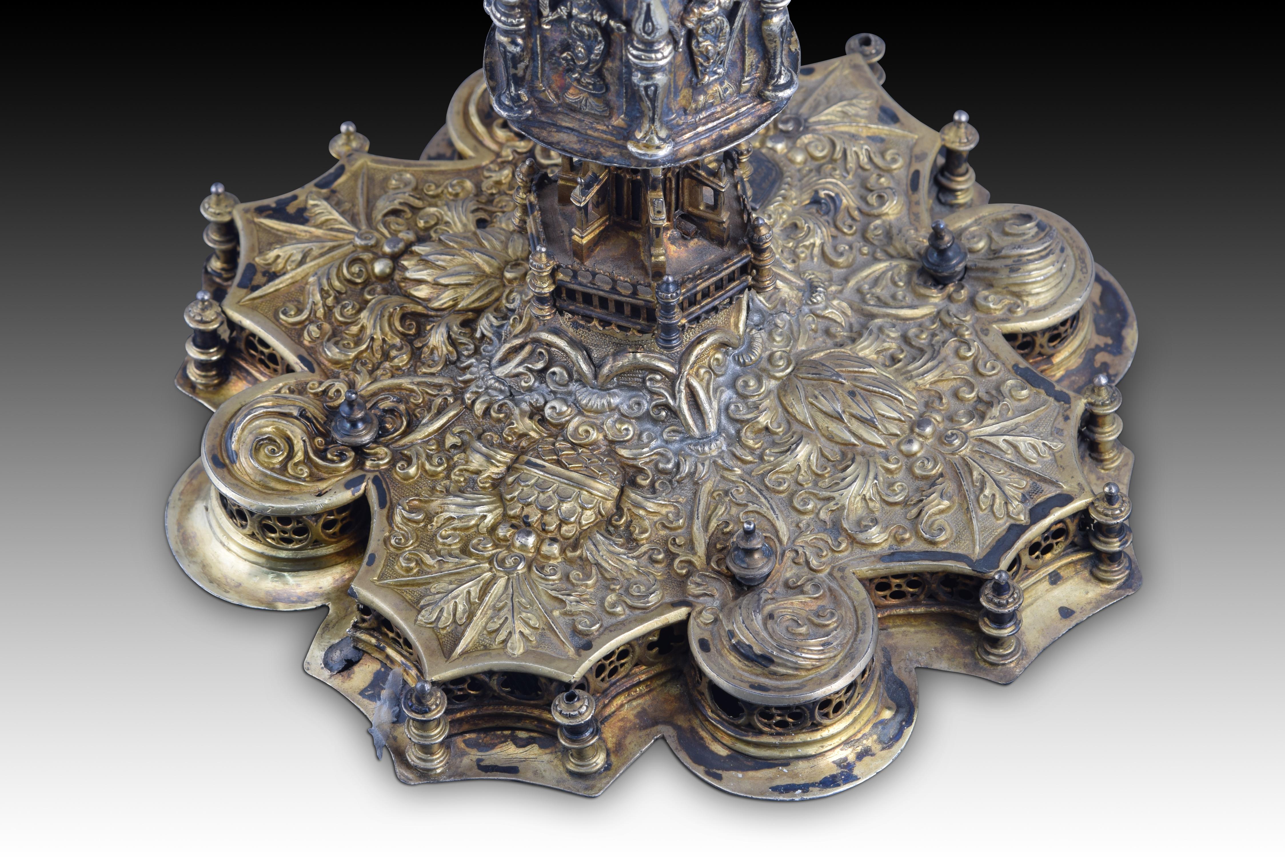 Ostensoir (type temple). Argent. Espagne, 16e siècle avec restaurations. en vente 12
