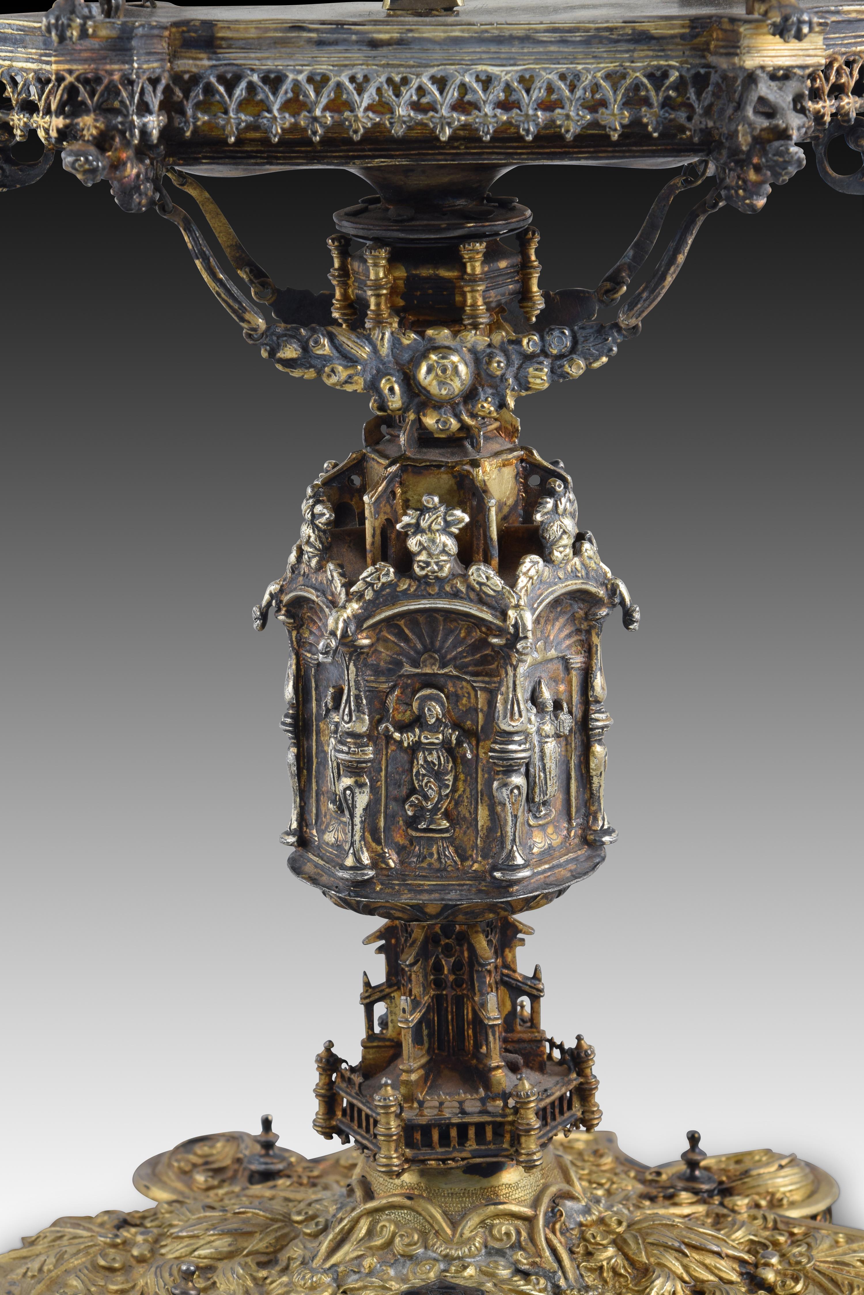 Monstrance (temple type). Silver. Spain, 16th century with restorations. For Sale 1