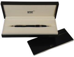 Penna a sfera Mont Blanc StarWalker in resina nera con scatola e documenti originali 2005 Penna a sfera Mont Blanc StarWalker in resina nera con scatola e documenti originali 2005