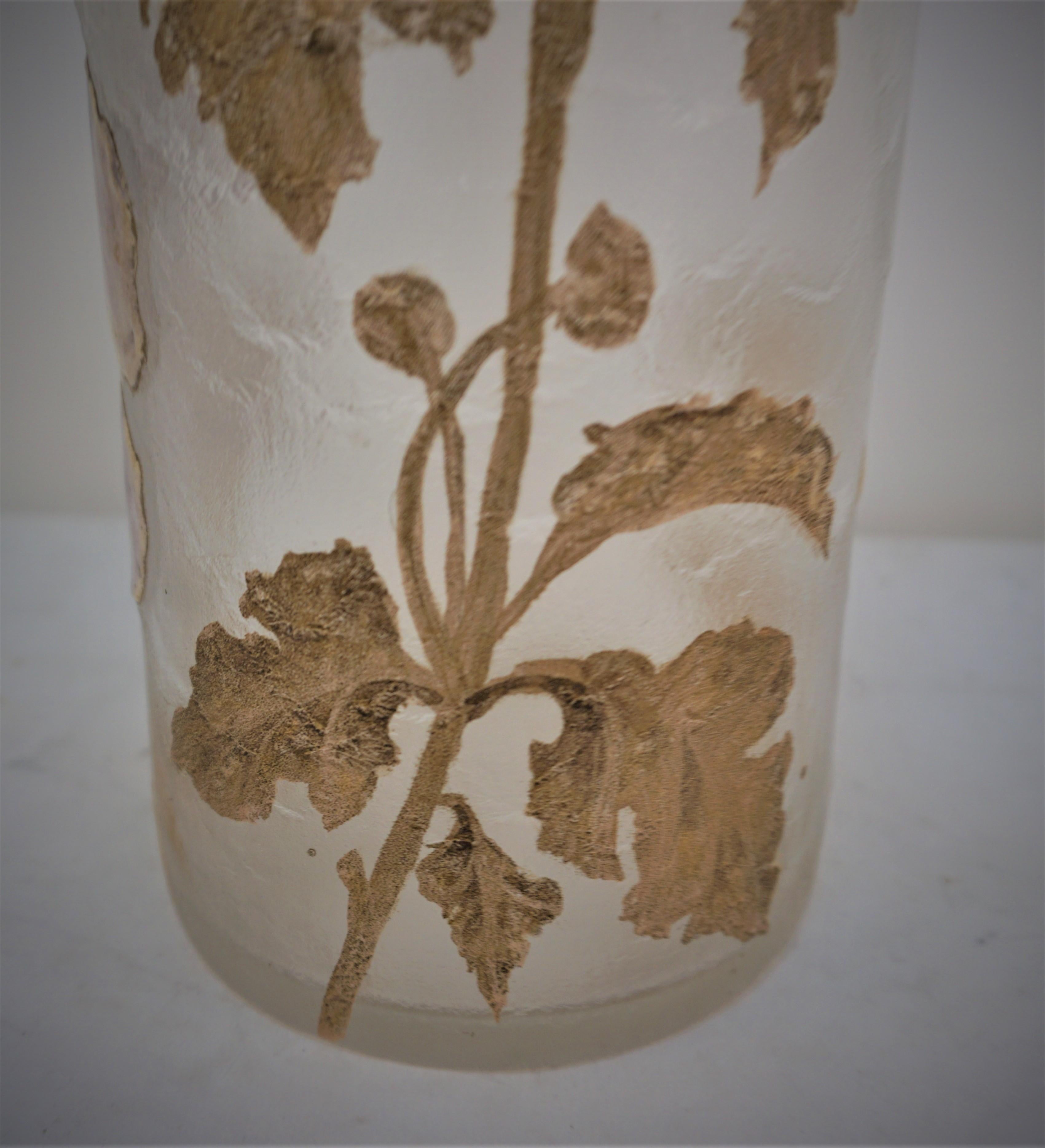 Art nouveau Vase en verre peint camée Art Nouveau Joye de Mont en vente