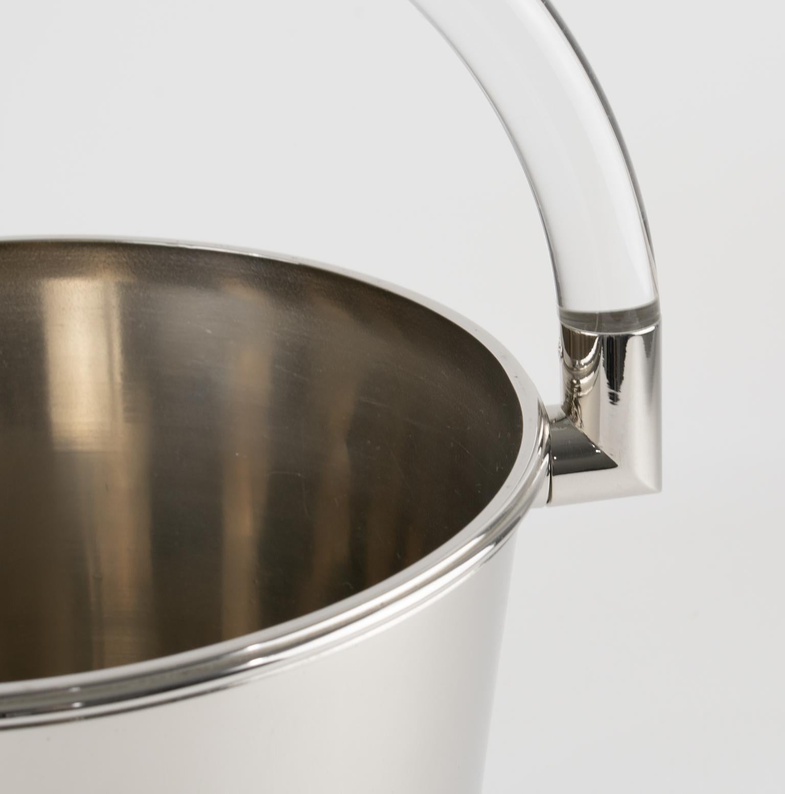 Montagnani Firenze Modernist Barware Chrome and Lucite Memphis Ice Bucket For Sale 4