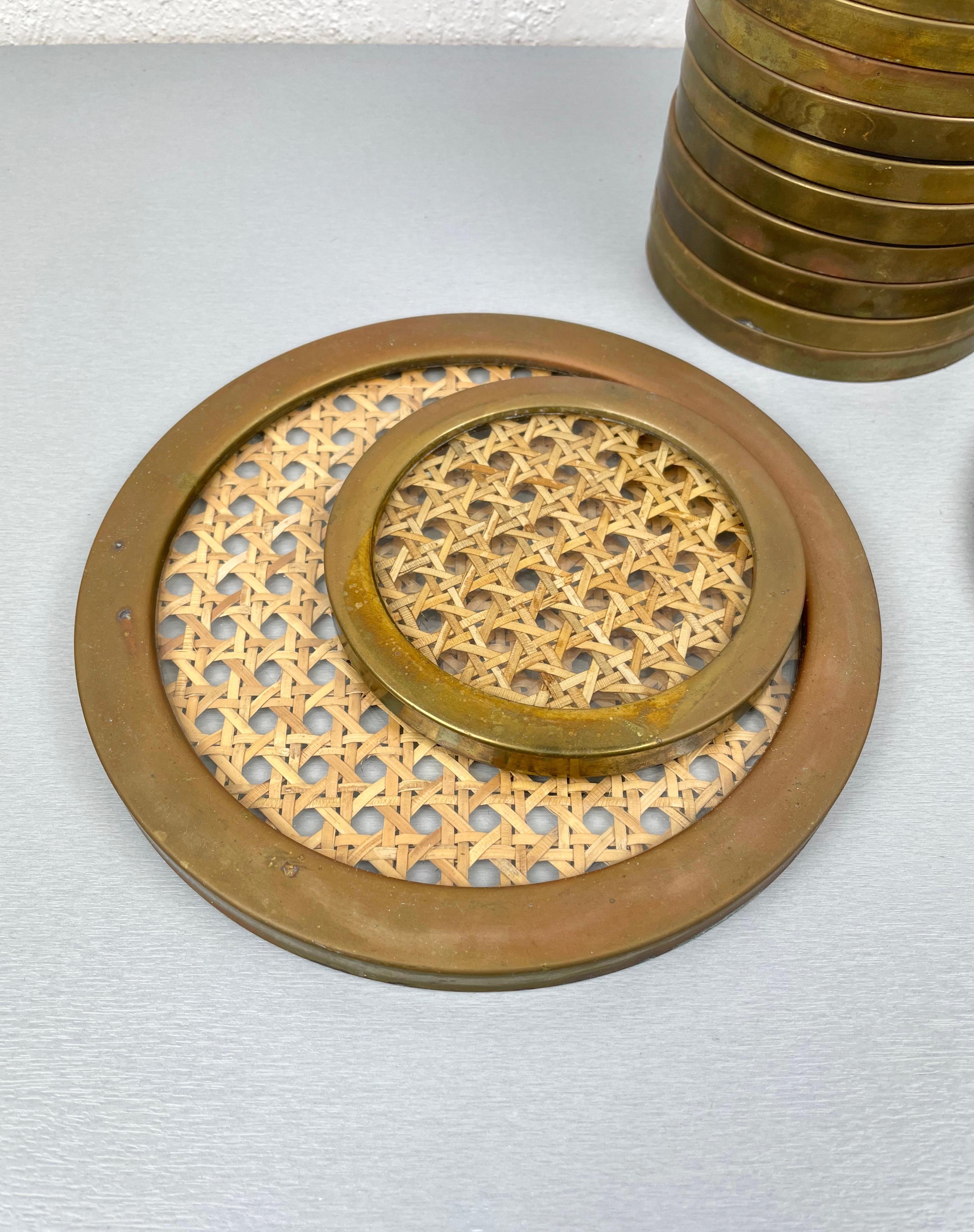 Montagnani Lucite Wicker Brass Barware Coaster, 14 Pieces, Italy, 1970s 3