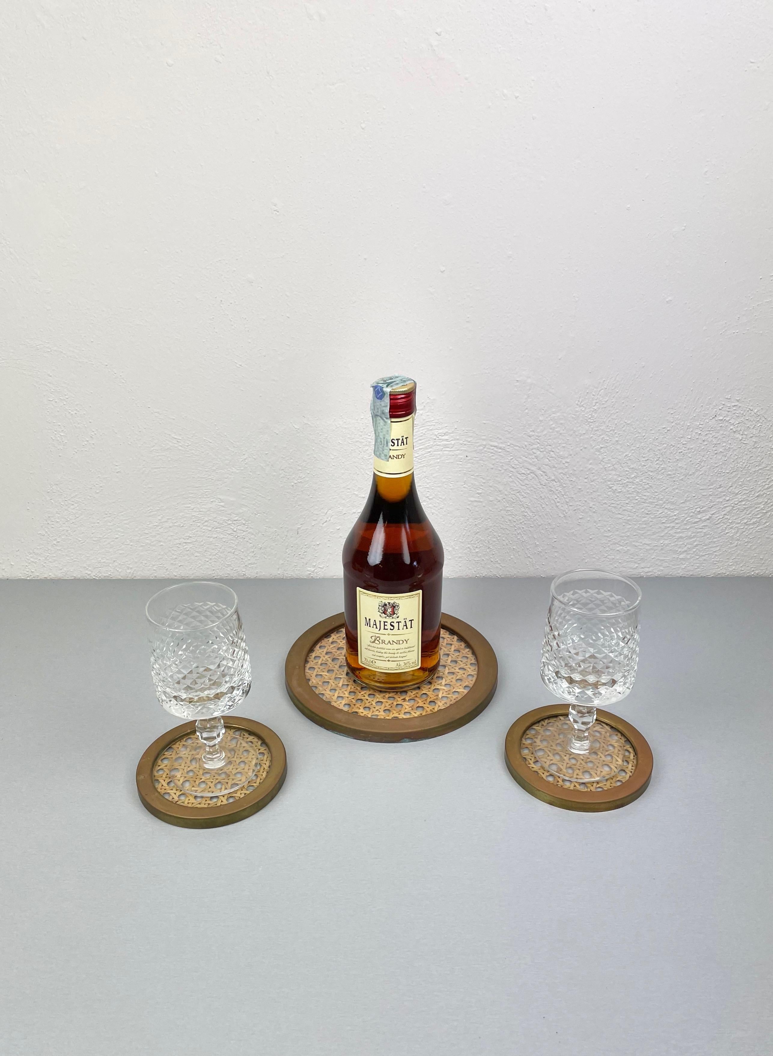Montagnani Lucite Wicker Brass Barware Coaster, 14 Pieces, Italy, 1970s 11