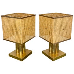 Montagnani Pair of Brass Wicker and Lucite Table Lamp, Italy, 1970s Montagnani Pair of Brass Wicker and Lucite Table Lamp, Italy, 1970s