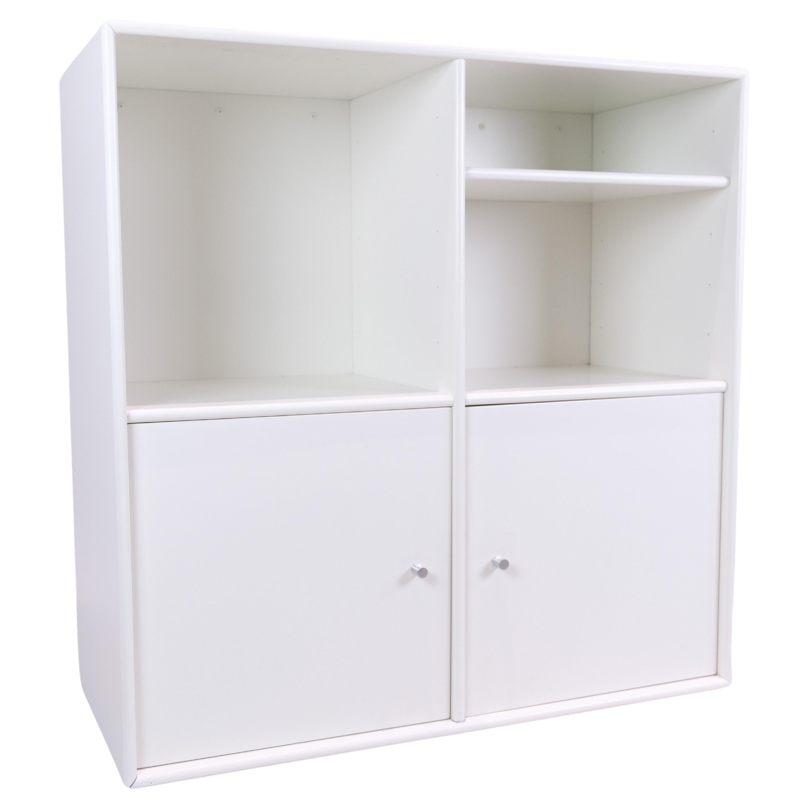 Montana Bookcase Model 1520 In White By Peter J. Lassen For Sale
