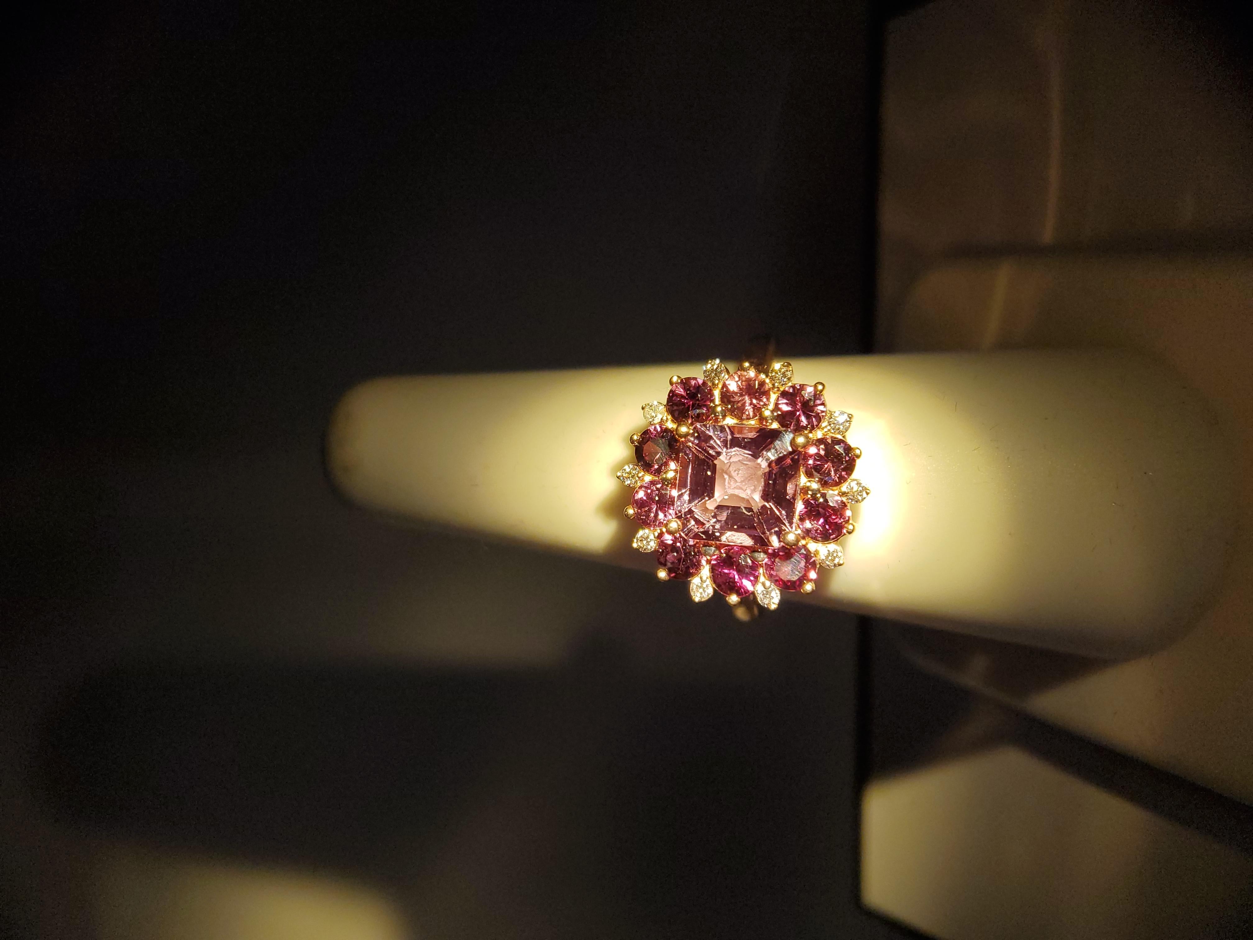 Montana color change Sapphire and Spinel Ring & Diamonds 18 Karat Rose Gold For Sale 4