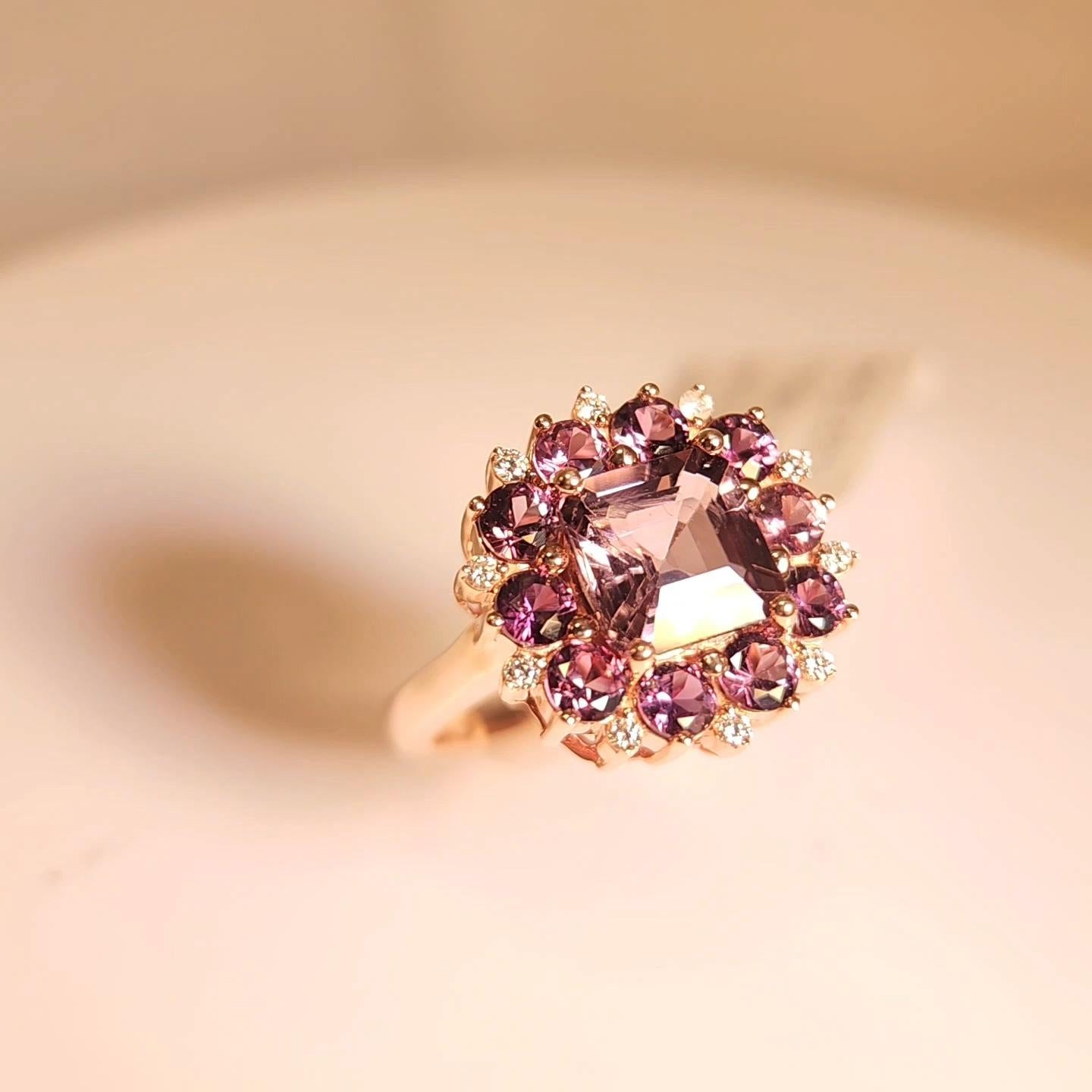 Montana color change Sapphire and Spinel Ring & Diamonds 18 Karat Rose Gold For Sale 11