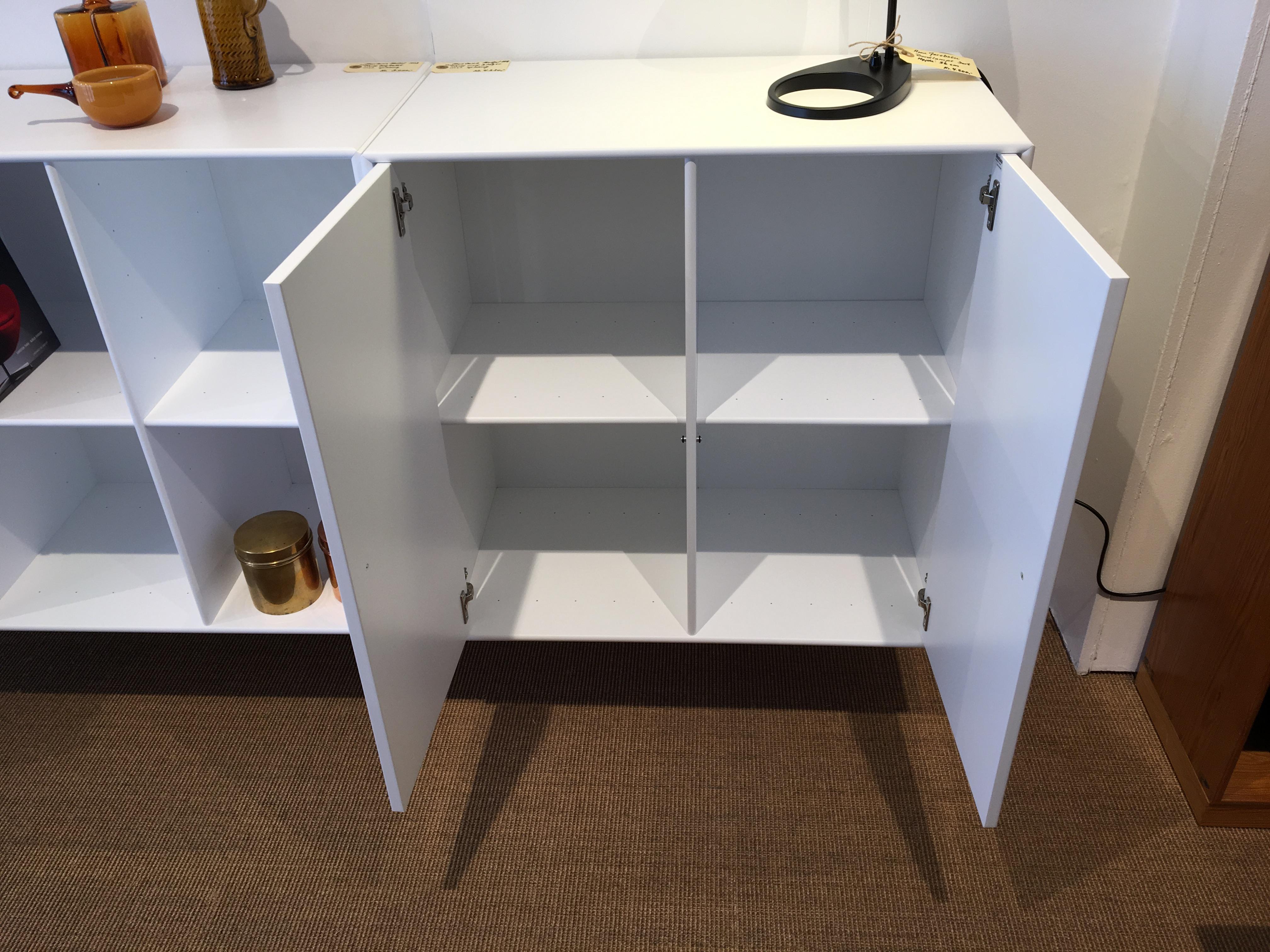 Wood Montana Furnitures Book Shelf. New White. Design by Peter Lassen