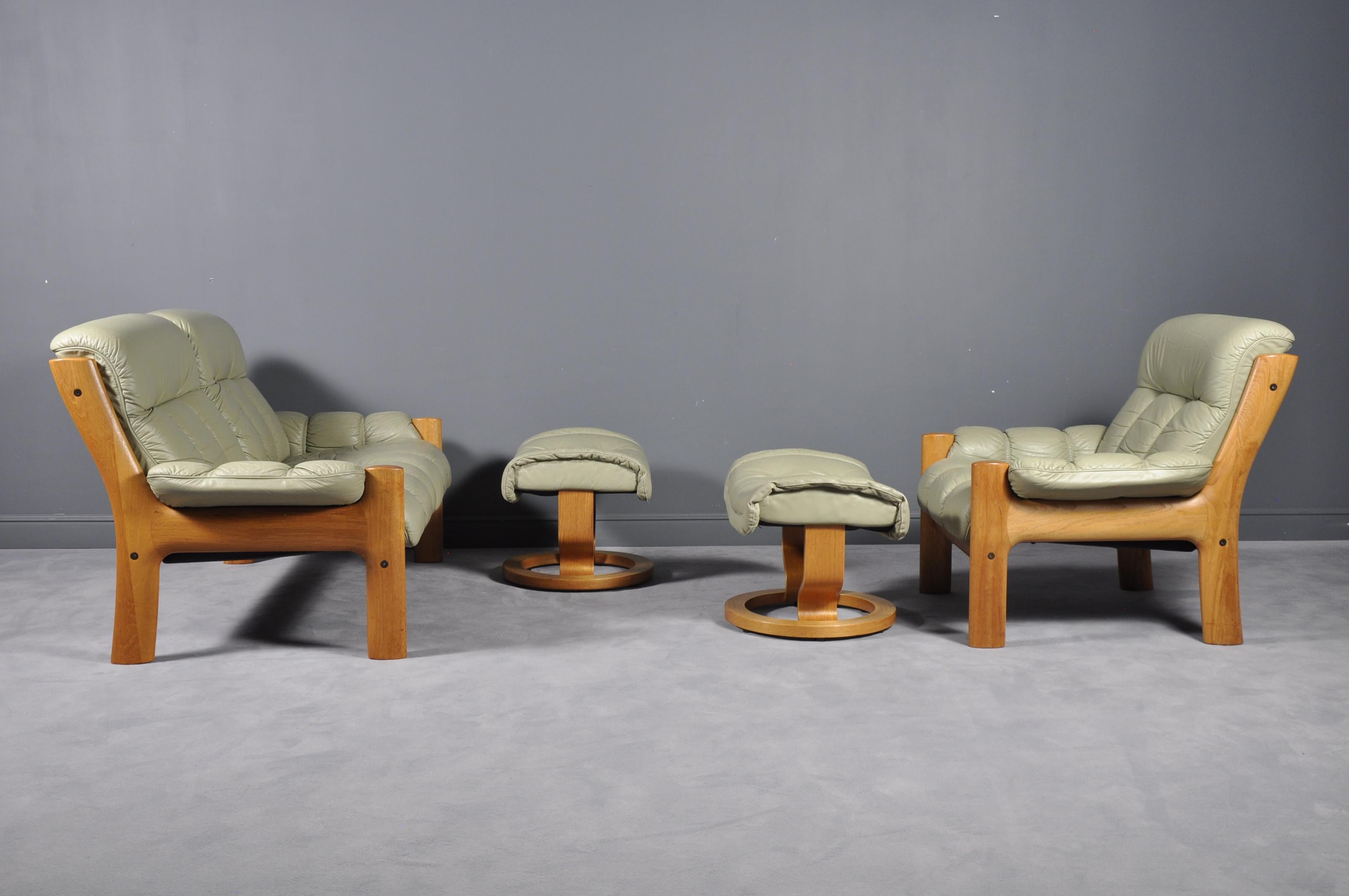 Montana Leather Lounge Chair and Ottoman by J.E. Ekornes, Norway, circa 1970s For Sale 6
