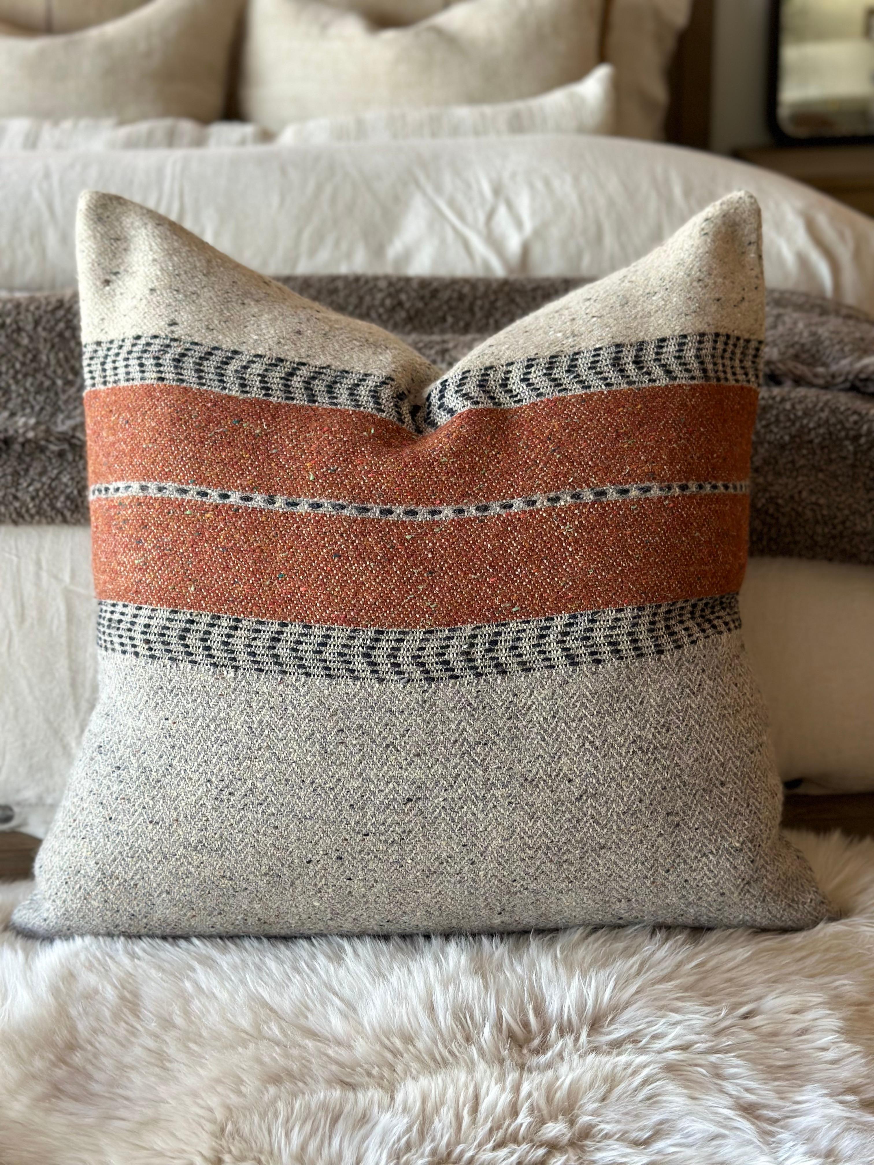 Montana Linen and Wool Pillow with Down Feather Insert In New Condition For Sale In Brea, CA