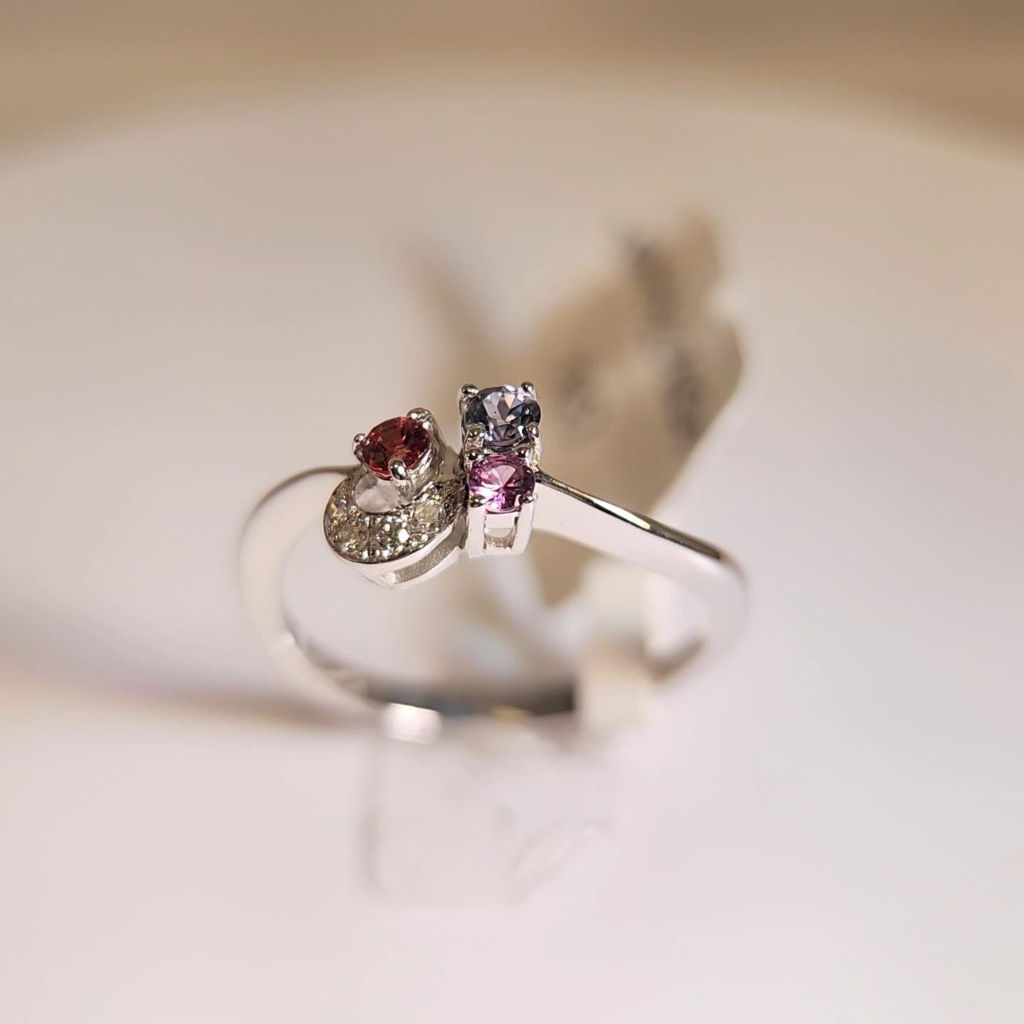 Montana Sapphire and Diamond Ring 18 Karat White Gold For Sale 13