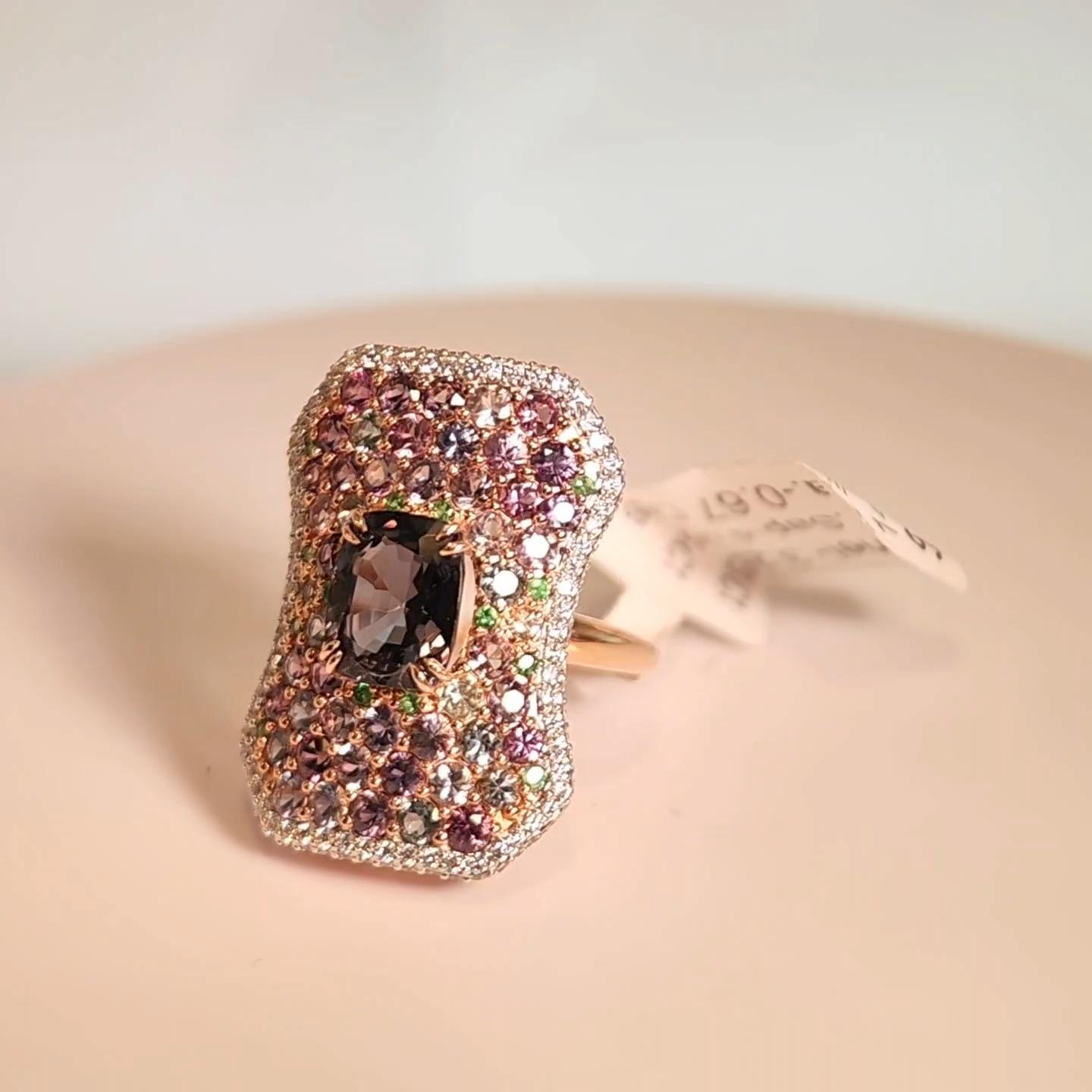 Montana Sapphire and Spinel Ring 14 Karat Rose Gold Cushion Shape Spinel For Sale 10