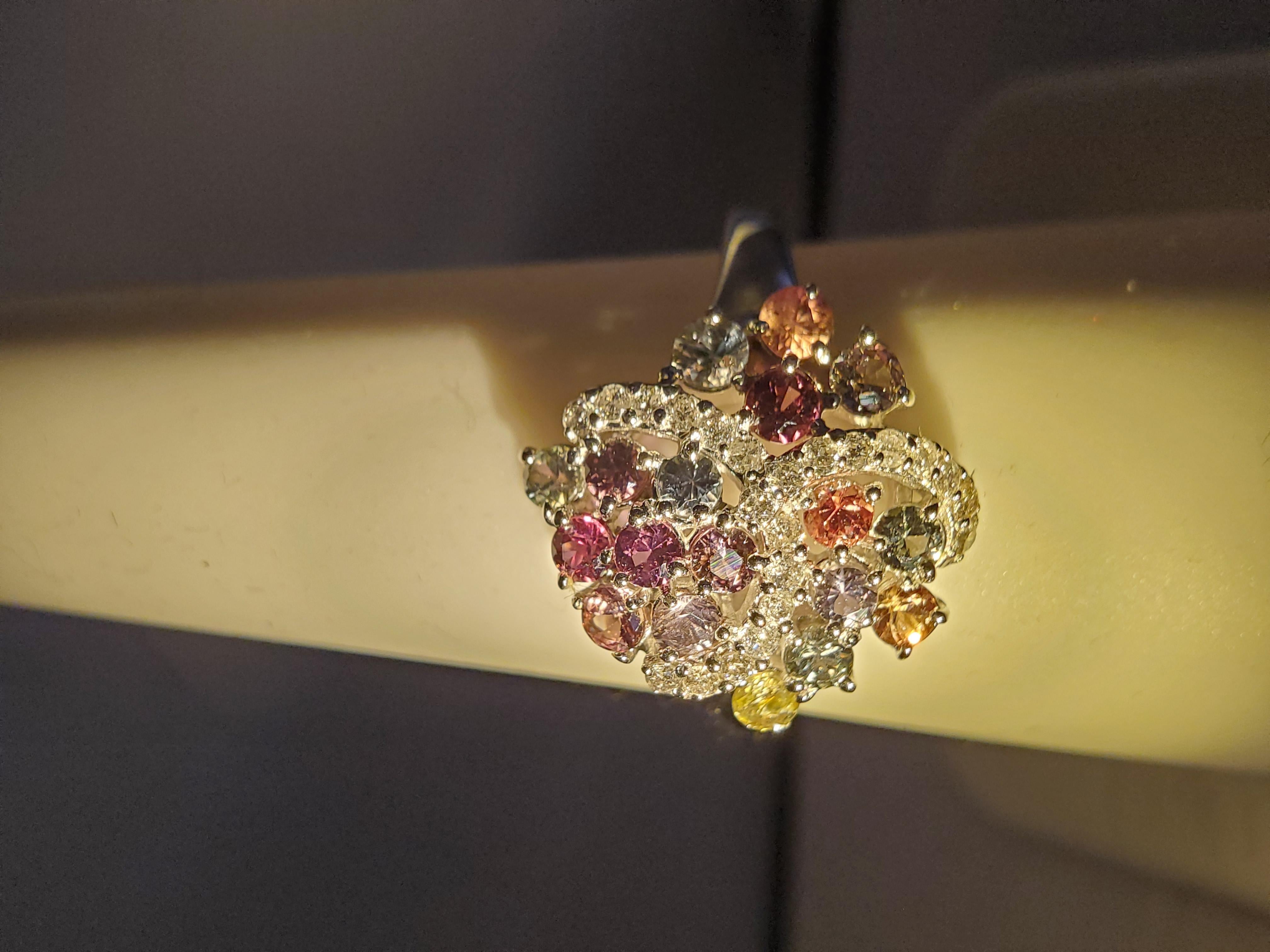  GIA  Certified Montana Sapphire Cluster Ring & Diamonds 18 Karat White Gold . For Sale 4