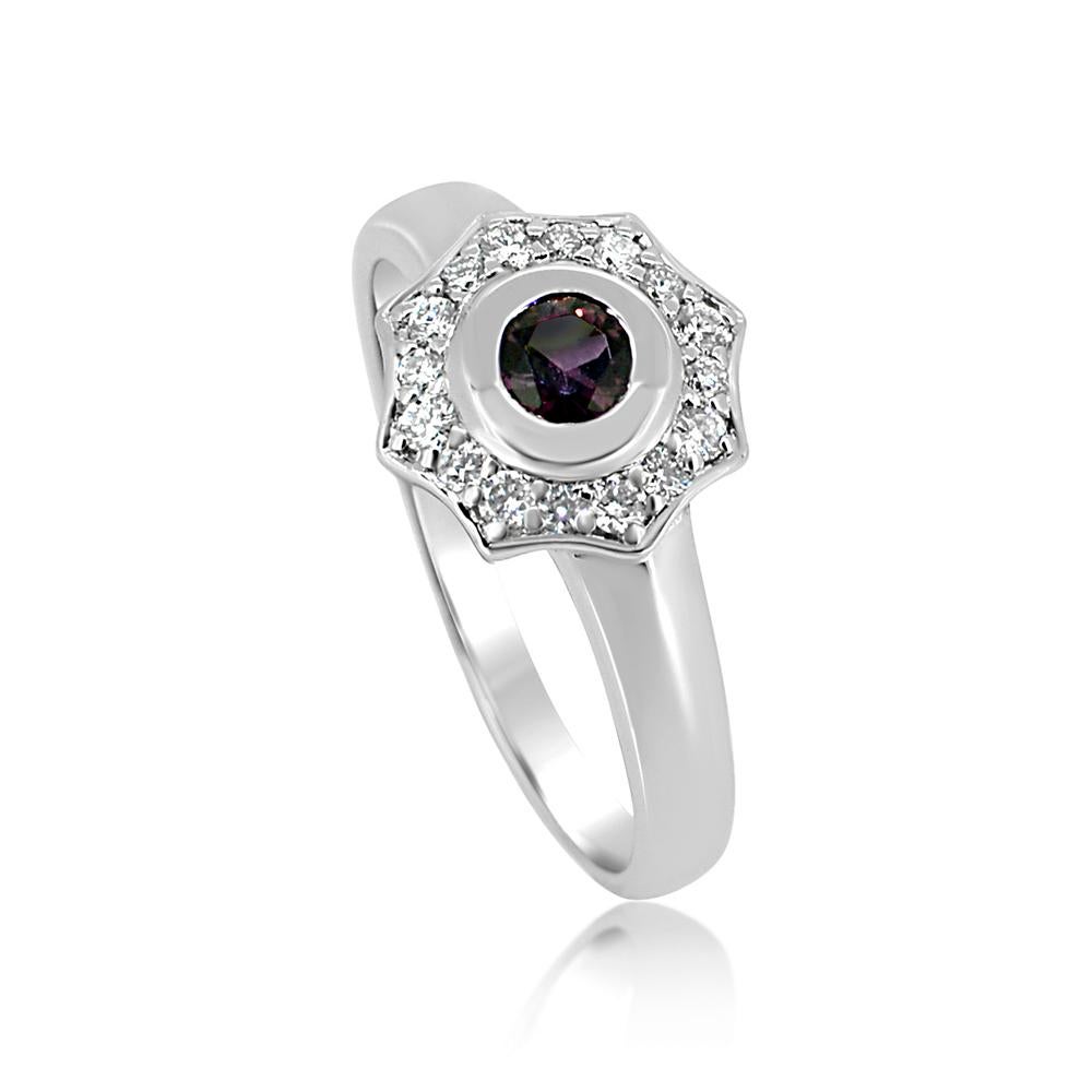 Anello con zaffiro e diamante del Montana
Peso dell'oro bianco 18 carati 2,90 grammi
sfumature di colore dello zaffiro Montana 