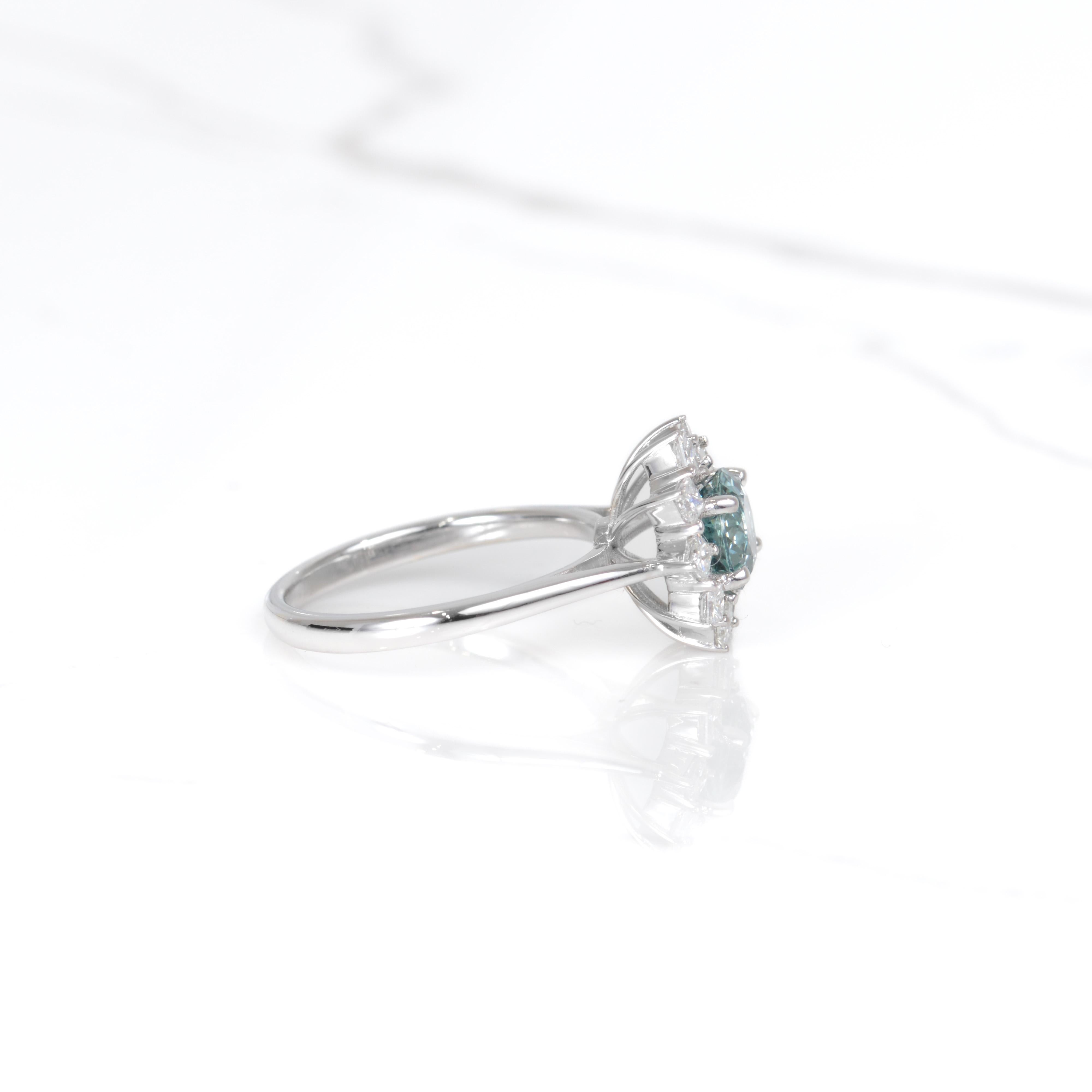 Round Cut Montana Sapphire Ring with Princess Cut Diamond Halo For Sale