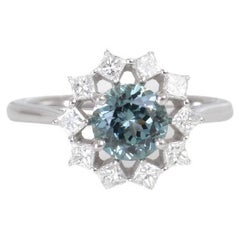 Montana Saphir-Ring mit Diamant-Halo im Prinzessinnenschliff