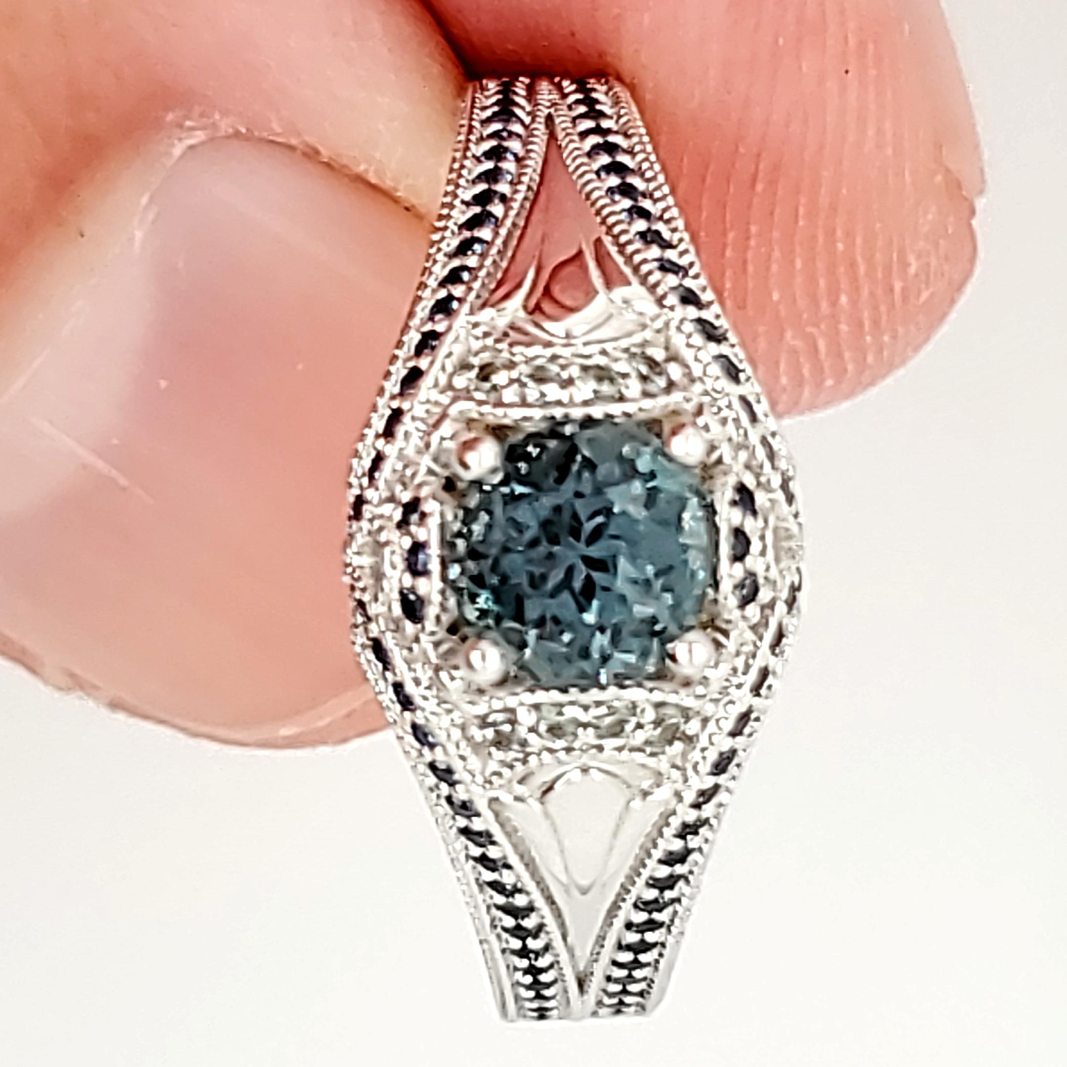 Montana Sapphire with Blue and White Sapphire Accents - 18kt White Gold In New Condition For Sale In Methuen, MA