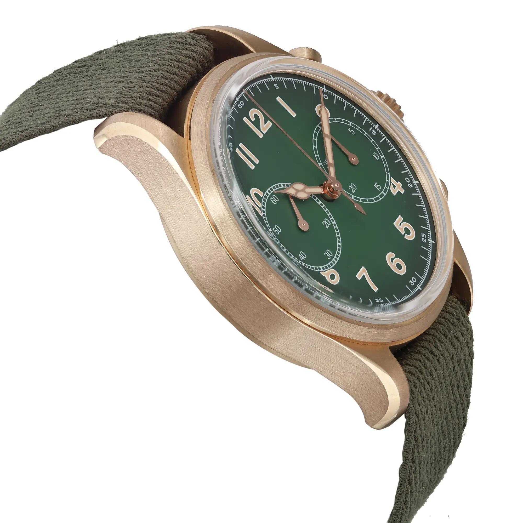 Montre Montblanc 1858 42 mm avec chronographe et cadran en bronze vert LTD Edition pour hommes MB119908 Pour hommes en vente