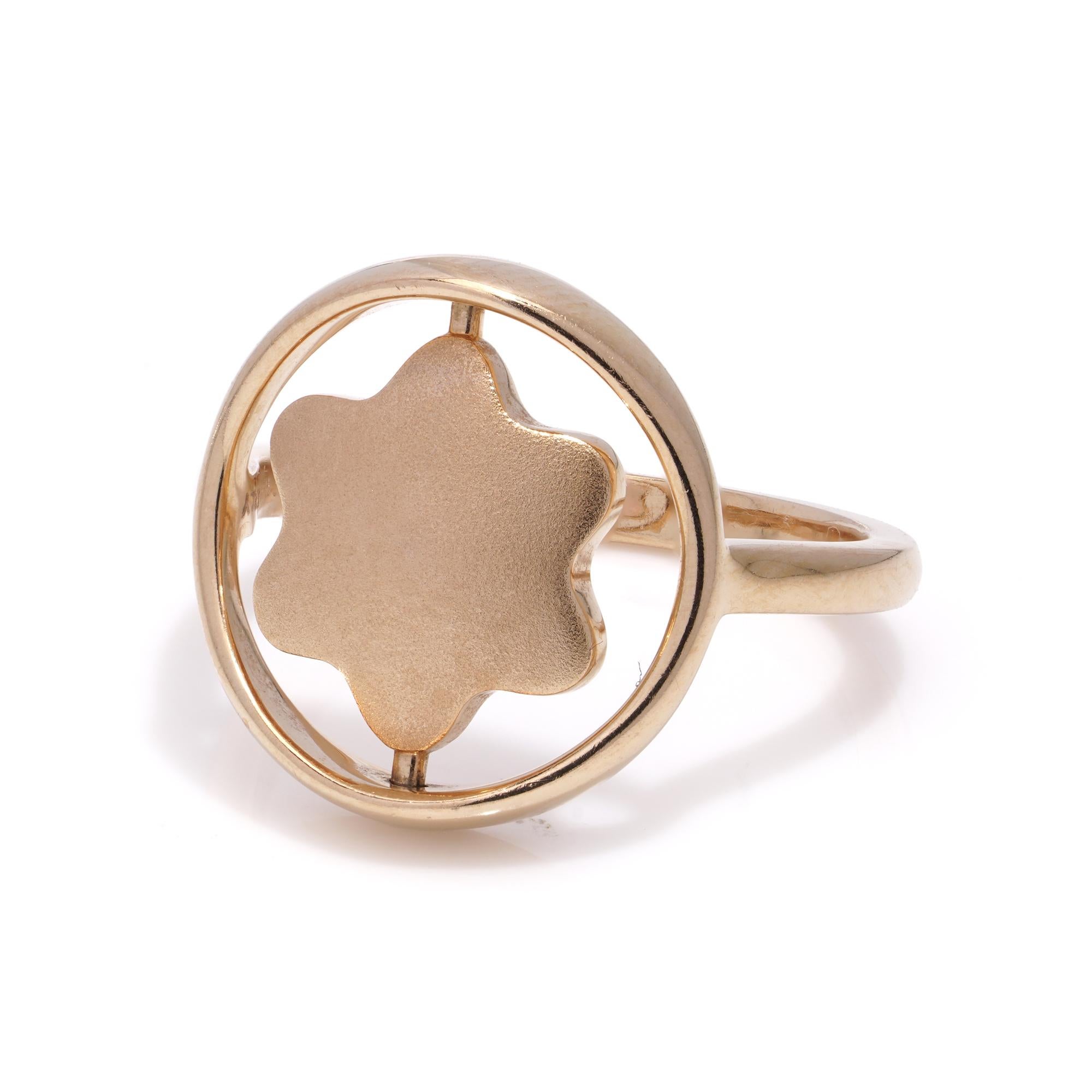 Montblanc 18kt pink gold ring with rotating mother-of-pearl star emblem. For Sale 3