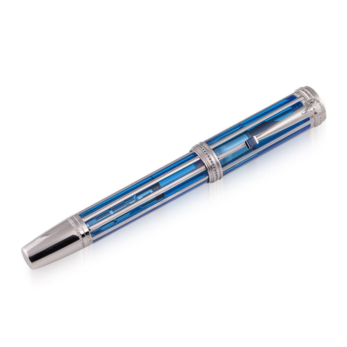Montblanc very rare Limited Edition 5/43 White House Fountain pen. The 18k white gold pen designed in the style of the White House architecture, accented by circular-cut diamond vertical bands along the blue resin barrel, the cap ring with diamond