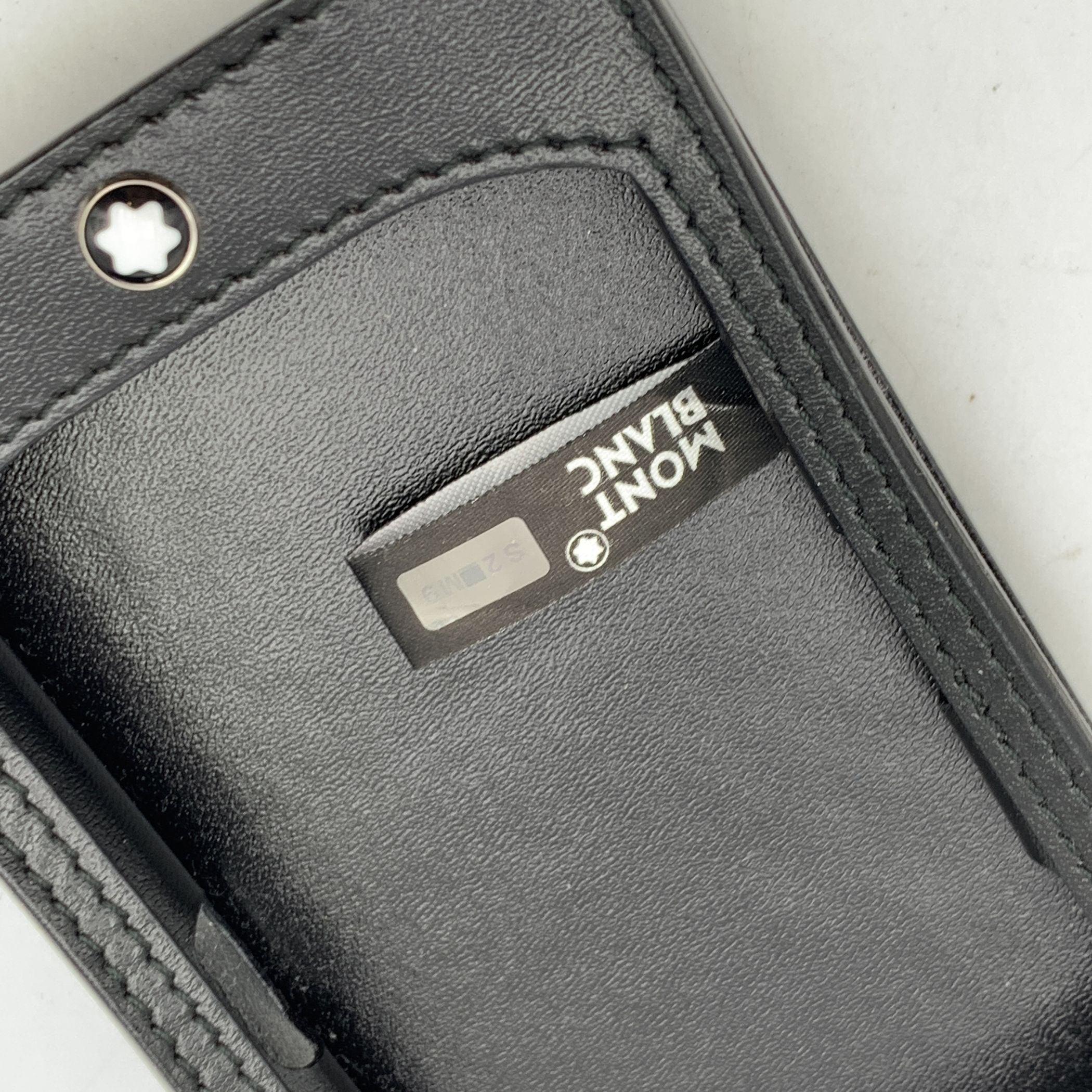 Nero Set di accessori Montblanc con portachiavi in acciaio inossidabile e custodia in pelle nera in vendita