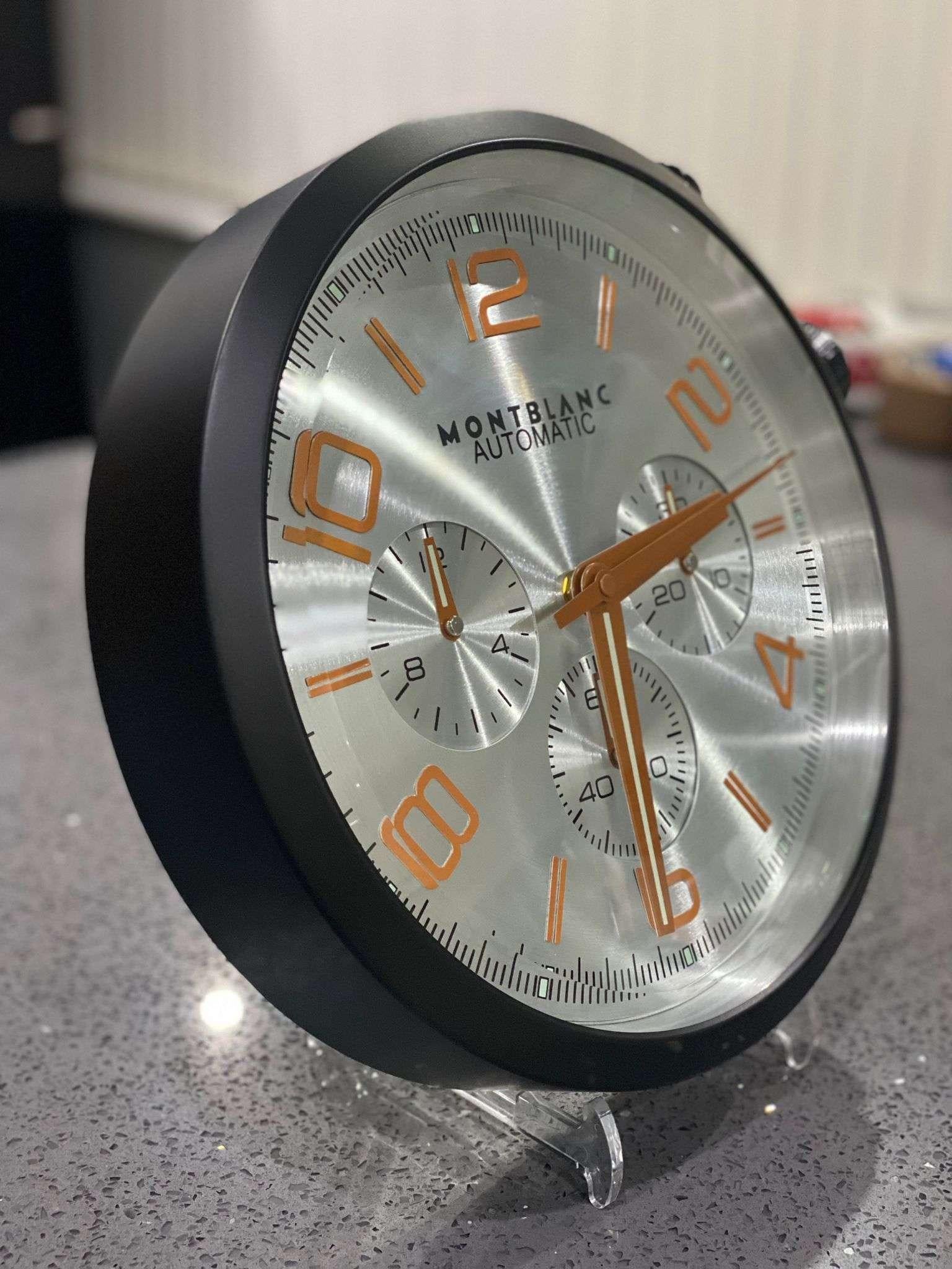 Montblanc Automatic Luxury Silver Face & Orange Dial Wanduhr im Zustand „Gut“ in Nottingham, GB