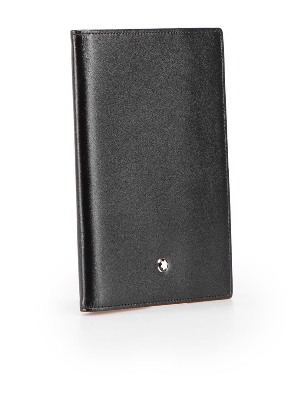 CONDITION is Very good. Minimal wear to passport cover is evident. Minimal wear to the internal pouch with light abrasions to the leather on this used Montblanc designer resale item.
  
Details
Black
Leather
Passport cover
Internal slip sections
 
