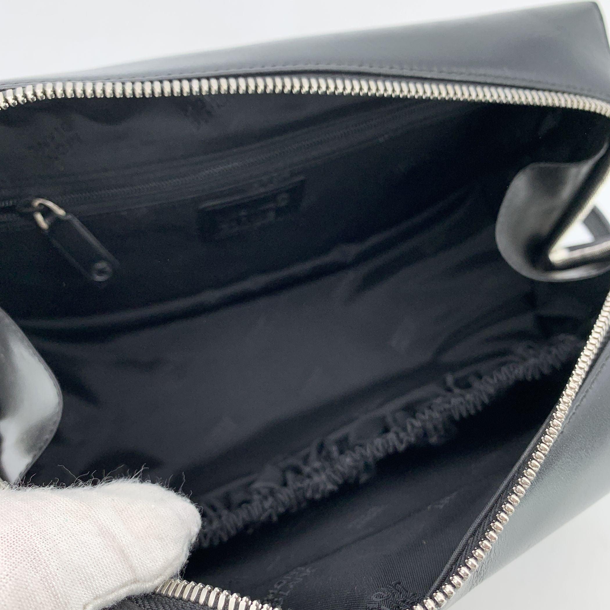 Femenino o masculino Neceser de piel negro Montblanc Trousse Wash Cosmetic Bag en venta