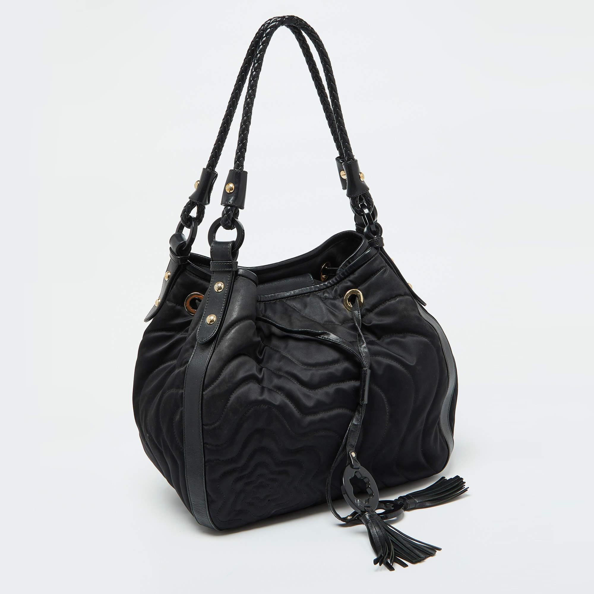 Montblanc Black Nylon and Leather Starisma Dalila Drawstring Bag In Good Condition For Sale In Dubai, Al Qouz 2