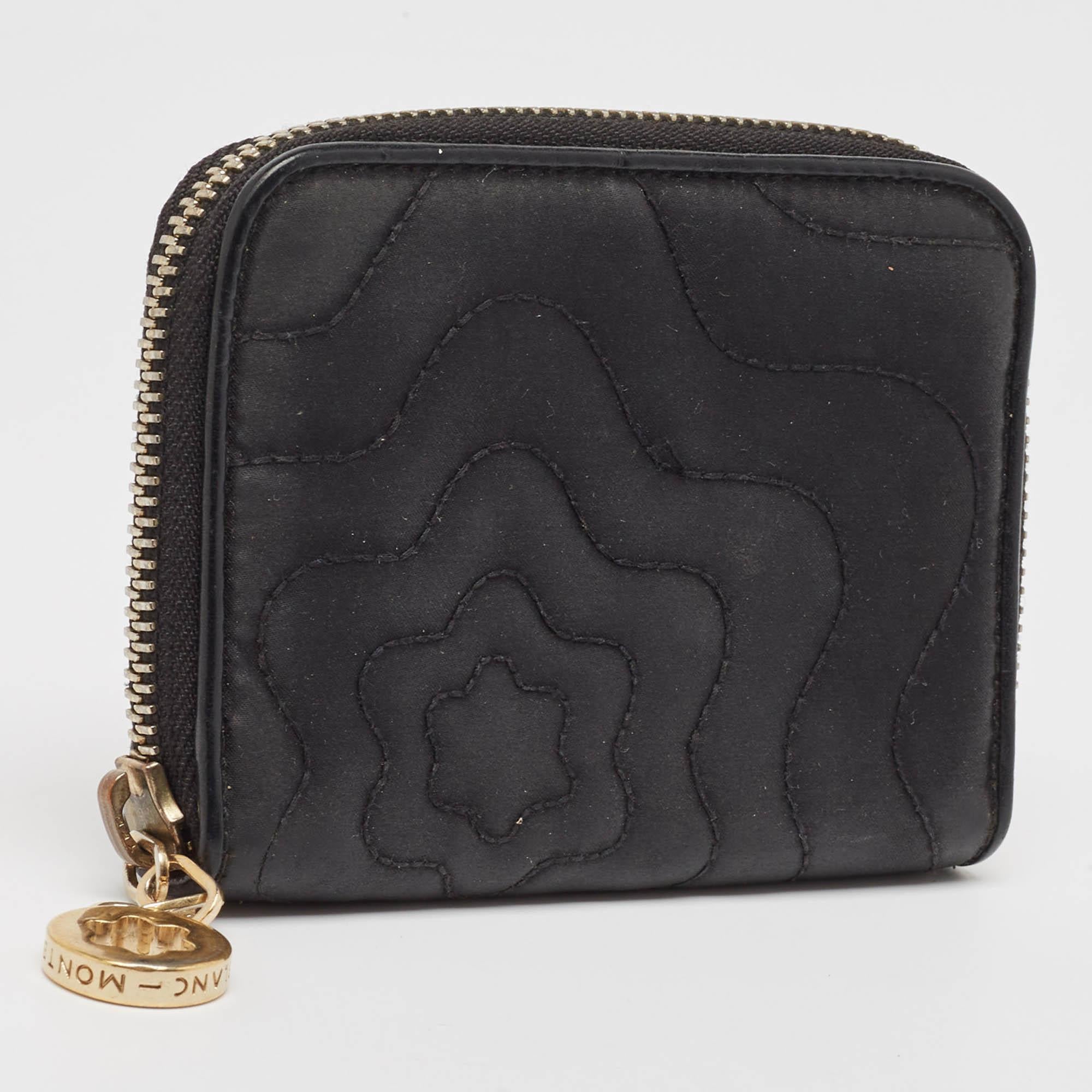 Montblanc Black Nylon Starisma Zip Purse In Fair Condition For Sale In Dubai, Al Qouz 2