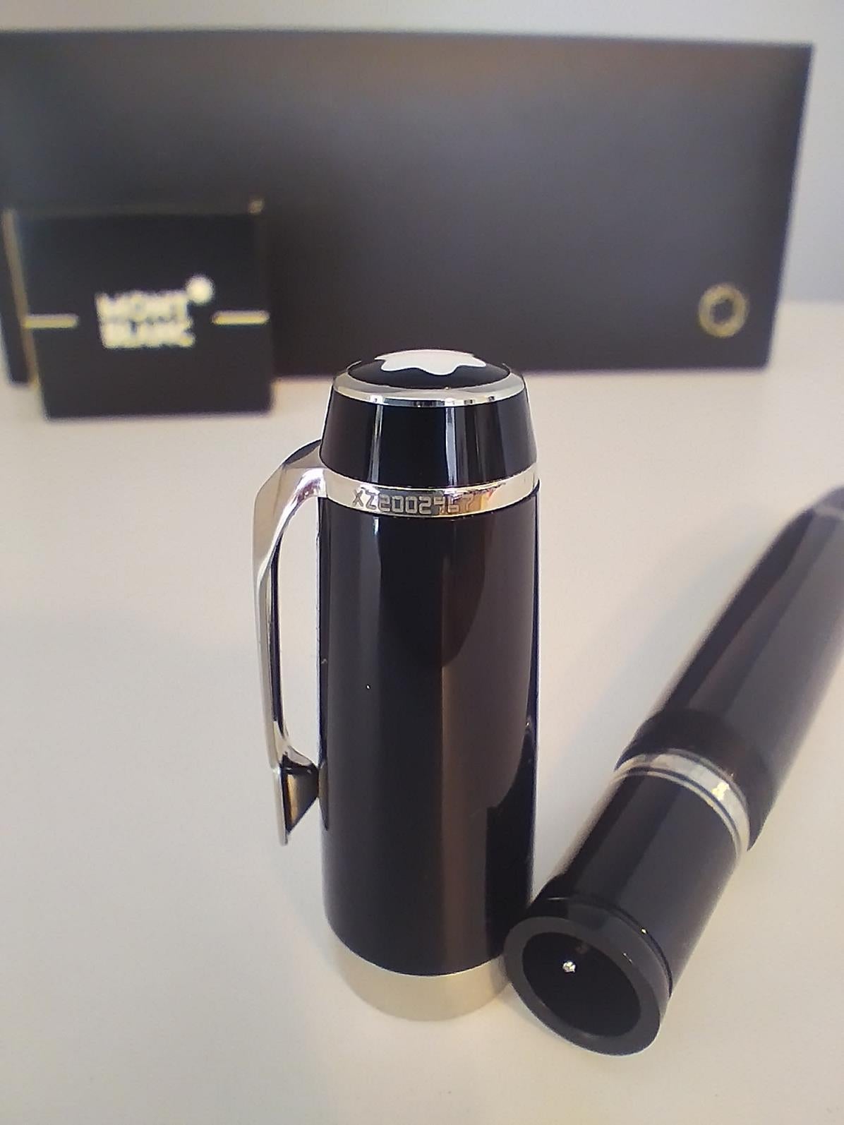 Montblanc Bohème Platinum Fountain Pen For Sale 3