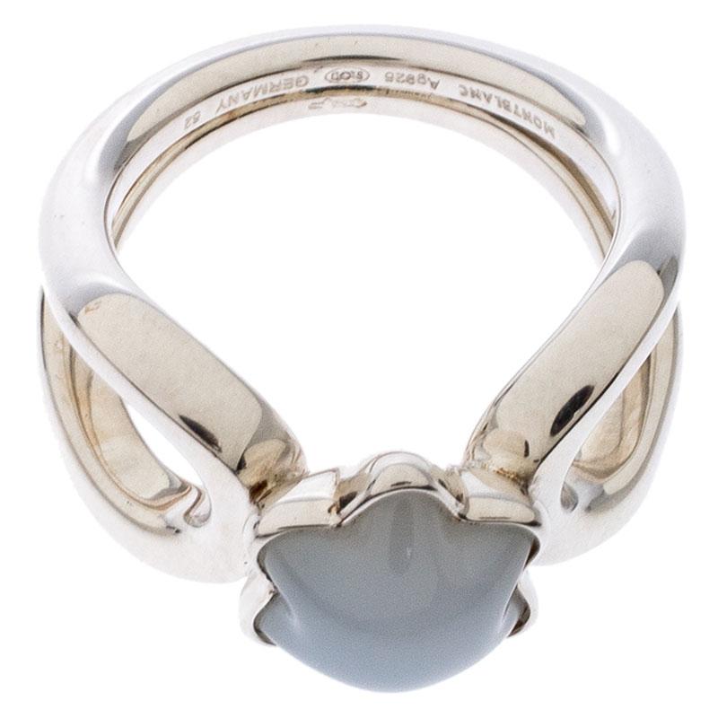 This ring from Montblanc is inspired by the brand’s emblem. A sterling silver band loops onto itself and supports the grey quartz stone. A simple and elegant ring, this is sure to become a regular part of your wardrobe. Beautiful, delicate, and with