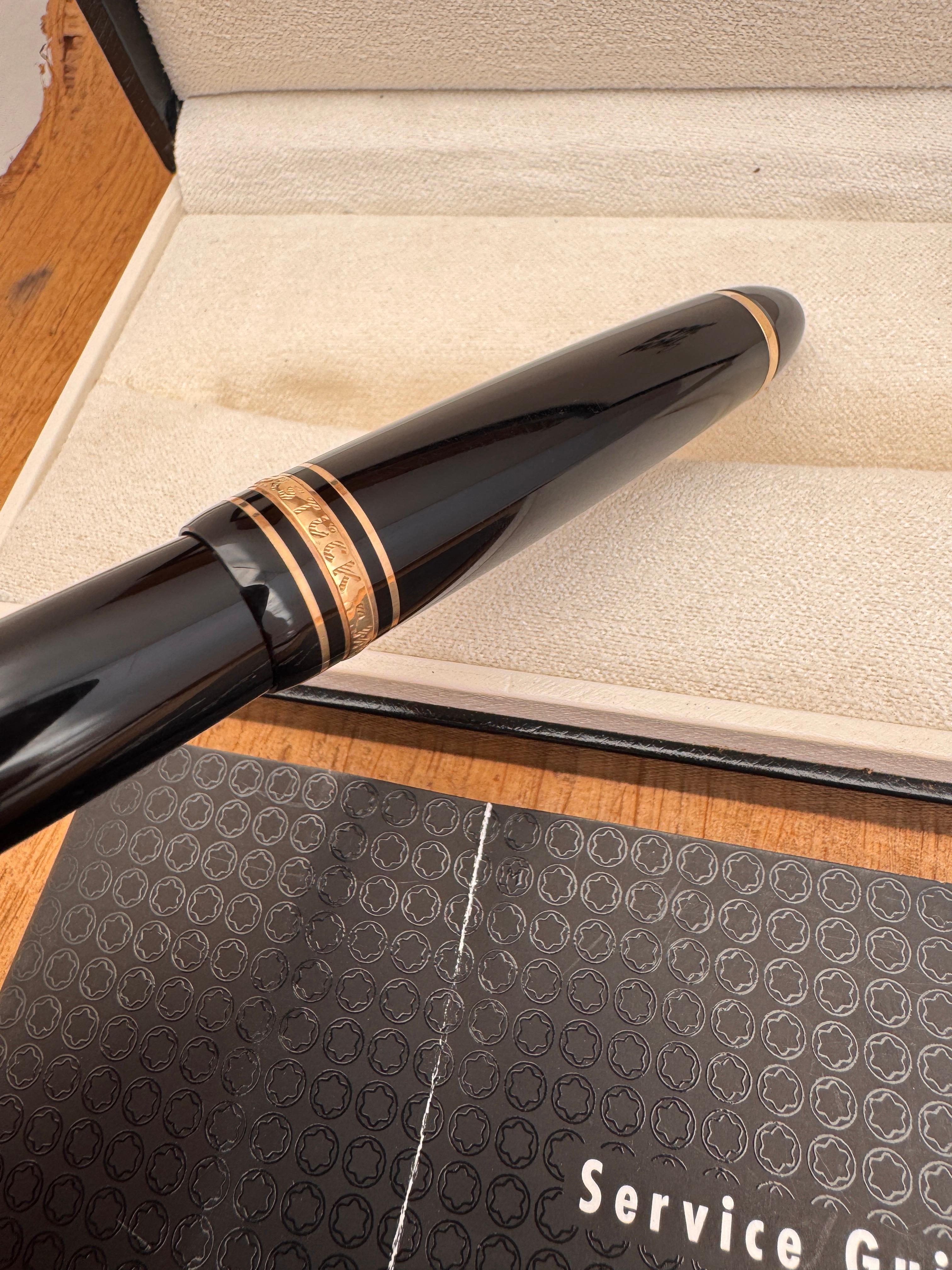 Montblanc Meisterstuck 146 Bicolor 14K Nib Gold Trim Fountain In Original Box For Sale 4