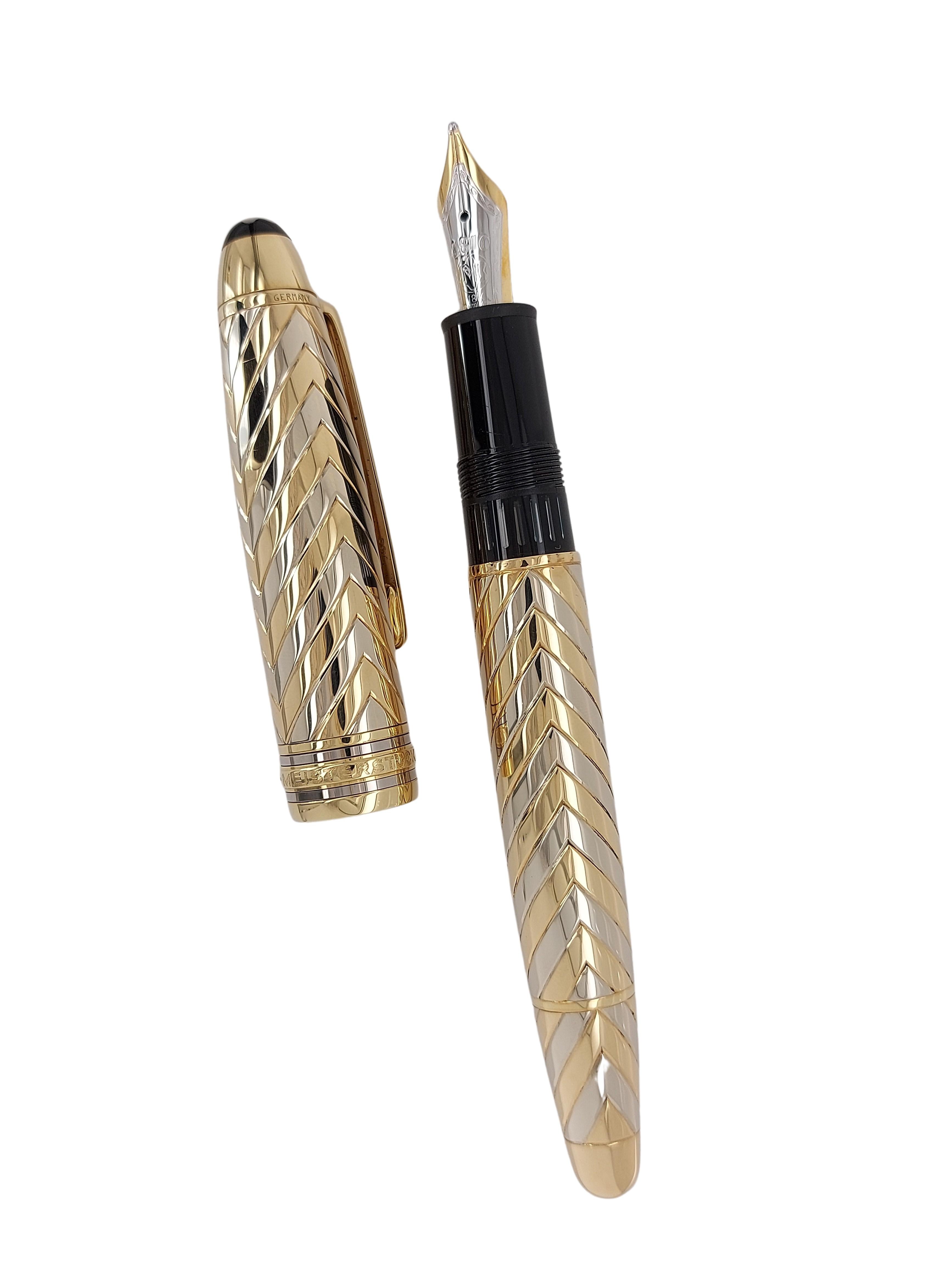 Montblanc Meisterstück 146 9 Le Grand  Solitaire Solid 18kt Bi Color Gold Fountain Pen Unworn

Discontinued and increasingly difficult to find Chevron-patterned 18K solid gold. Extra-fine Tri-tone 18kt gold NIB.

Montblanc Box and papers included