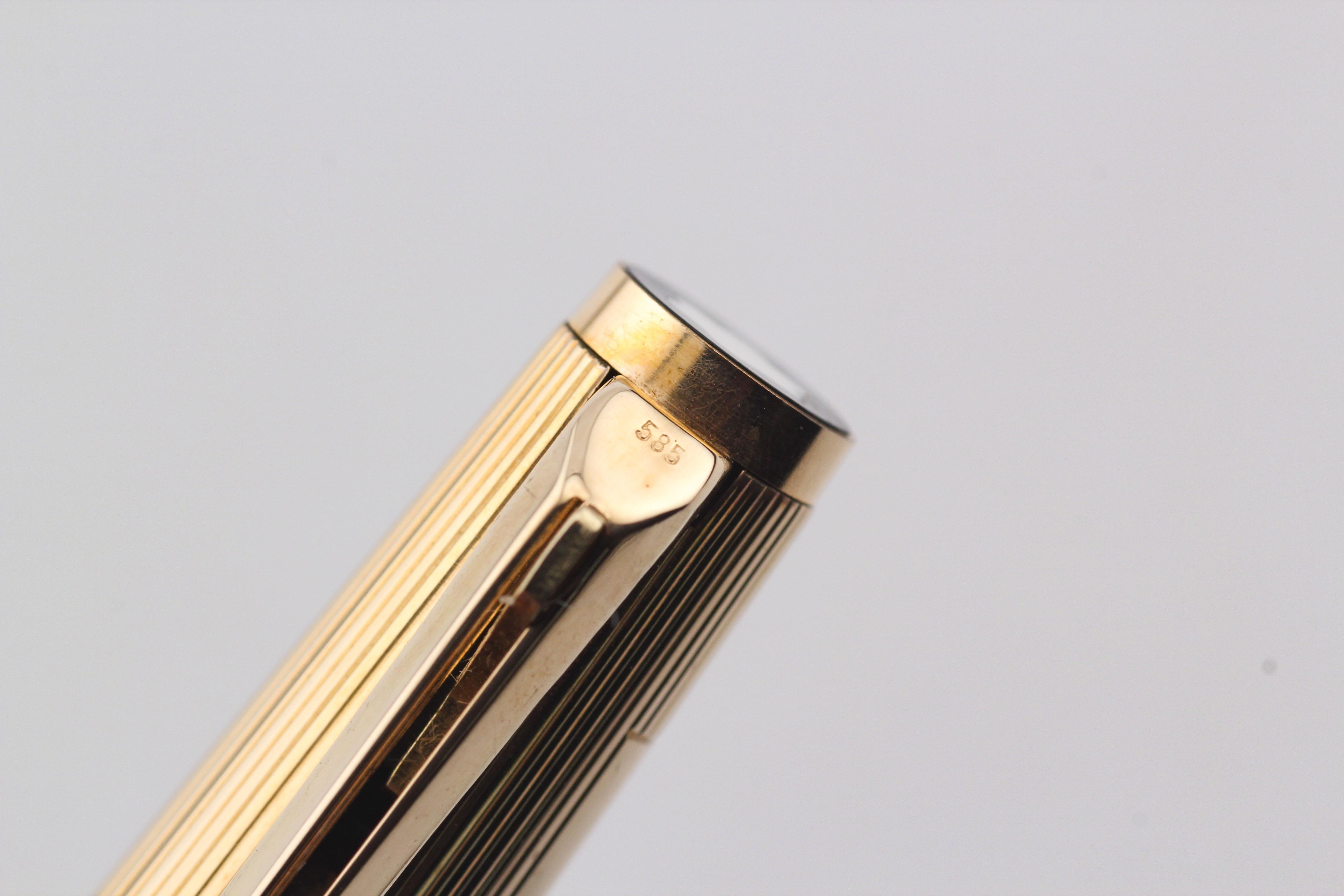 Montblanc Meisterstuck 1876 Stylo à bille en or jaune 14K avec boîte en vente 6