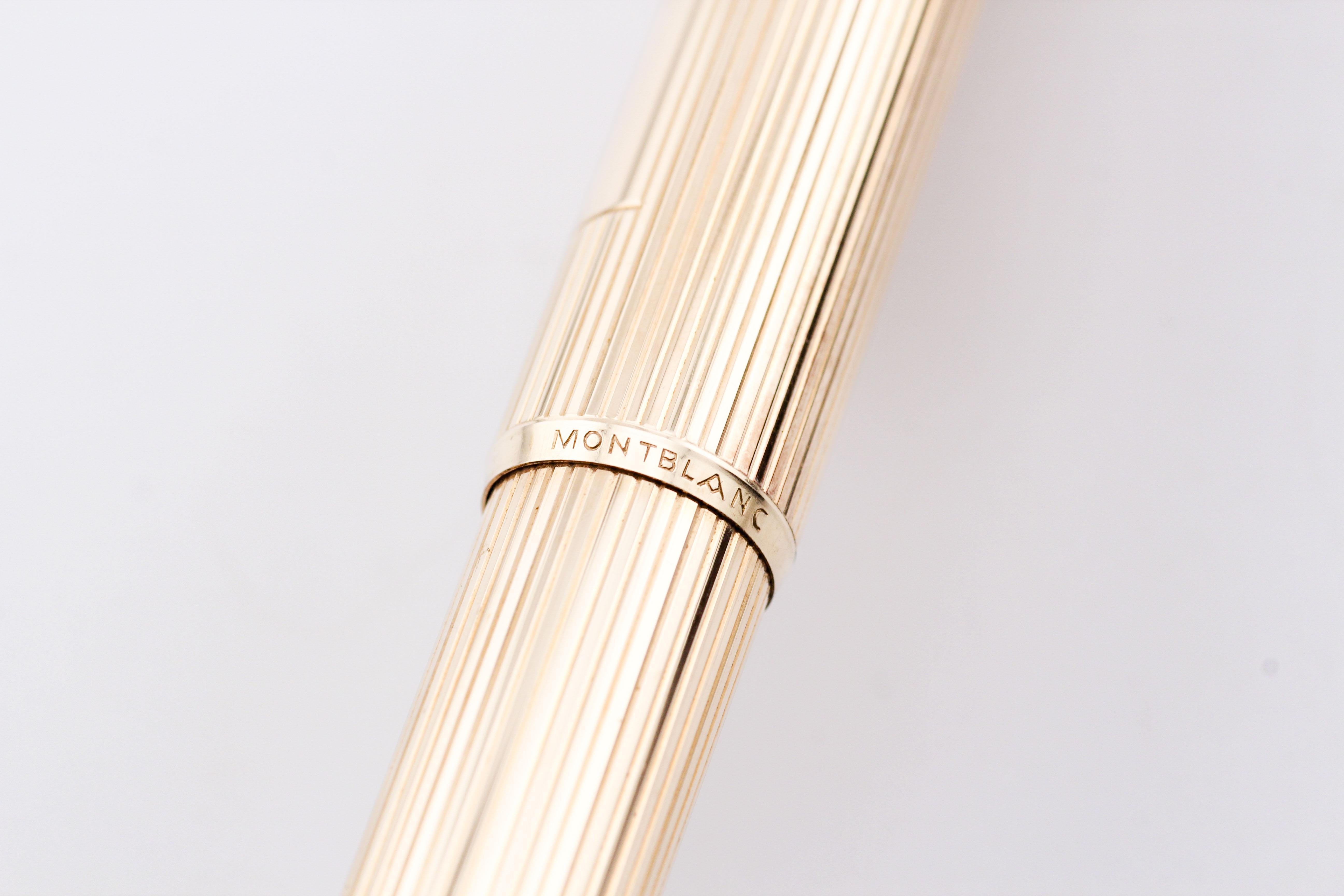 Montblanc Meisterstuck 1876 Stylo à bille en or jaune 14K avec boîte en vente 3