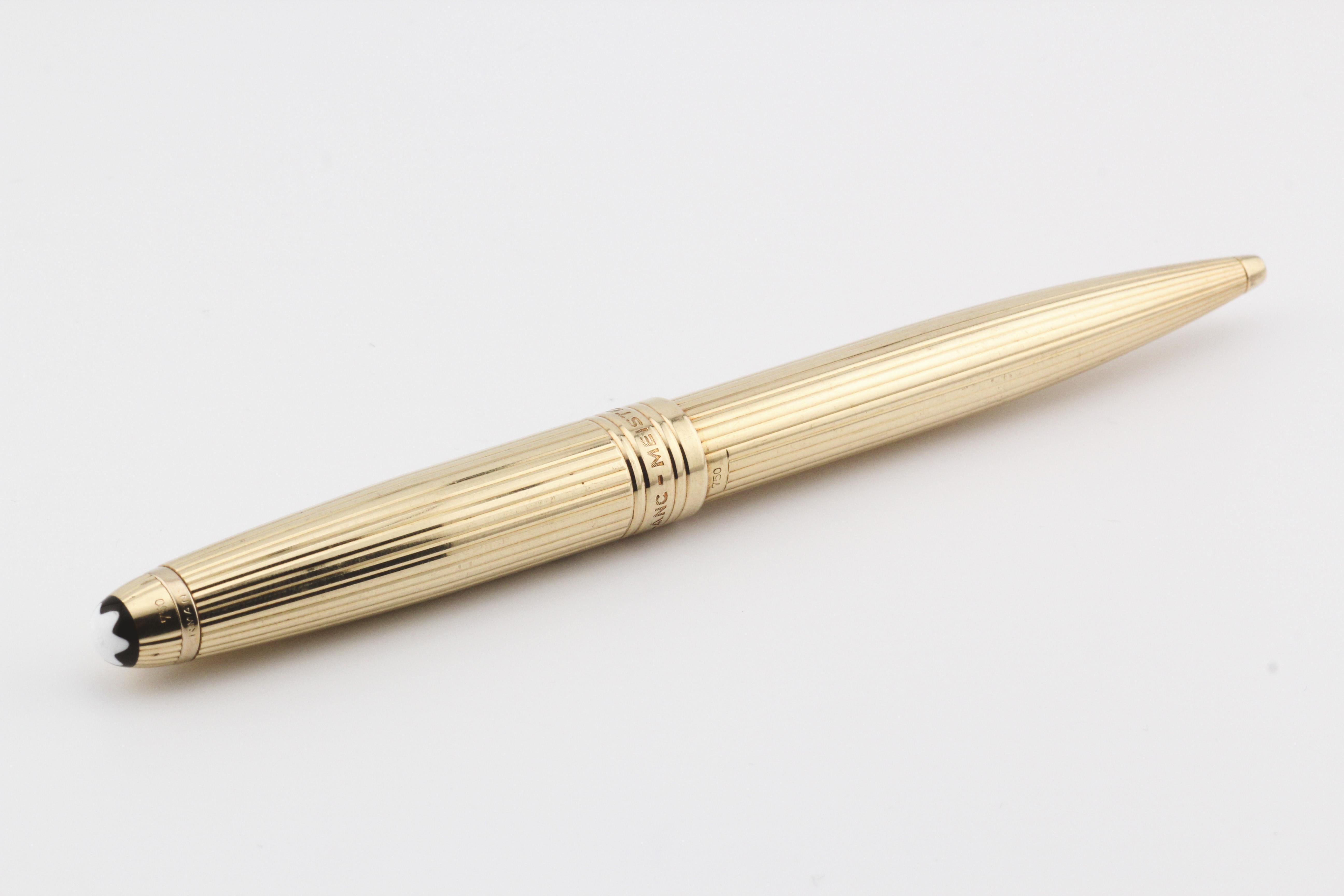 Montblanc MEISTERSTÜCK 18K Yellow Gold Ballpoint Pen In Good Condition In Bellmore, NY