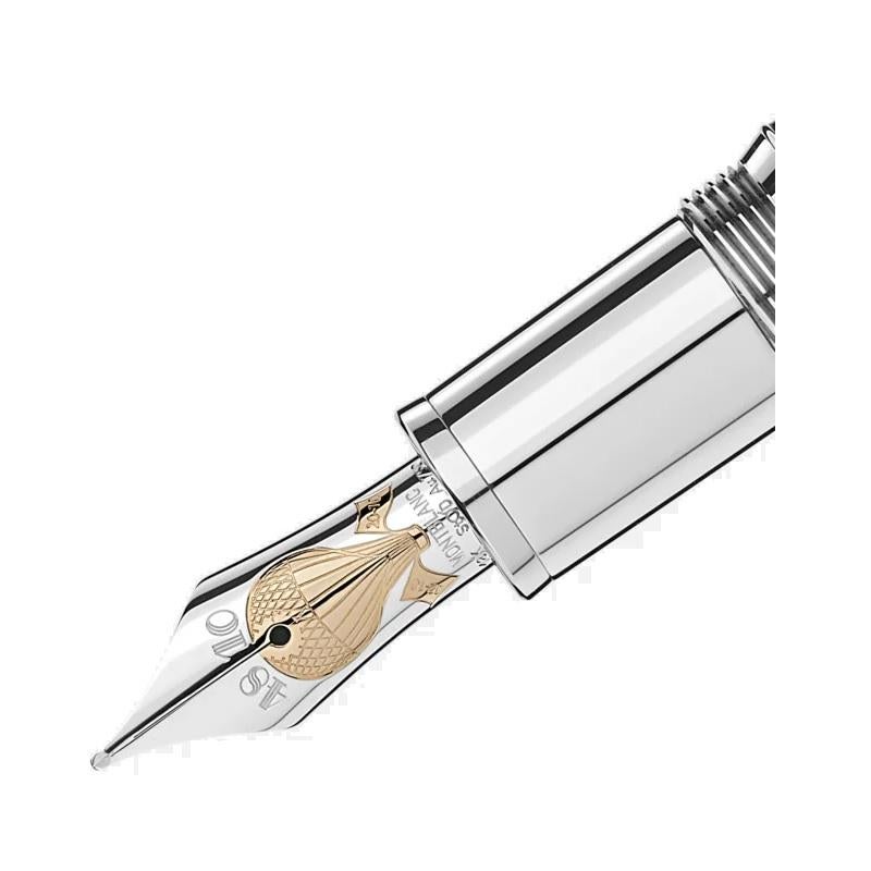 Montblanc Meisterstück Around the World in 80 Days Solitaire LeGrand Fountain Pen
Features
Clip Clip with black lacquer ace of spades symbol
Barrel Features a milled pattern of the key elements of the novel: ocean waves, card suits and a cartouche