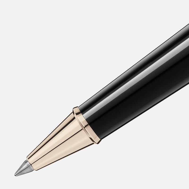 The Meisterstück Solitaire Geometric Dimension was born of the desire to unite Montblanc’s classic design with unique materials. This writing instrument, engraved with its three-dimensional geometric pattern with optical effect in a sophisticated