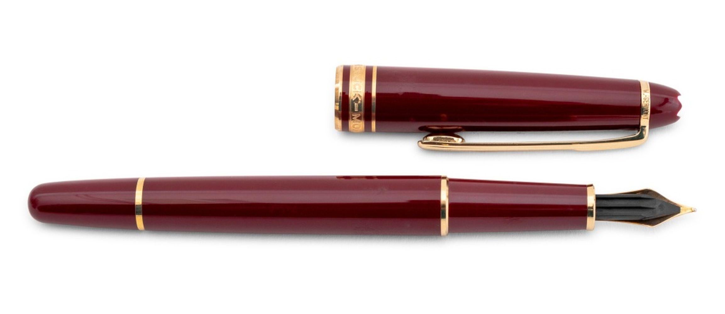 20th Century Montblanc Meisterstuck Fountain Pens, Pair For Sale