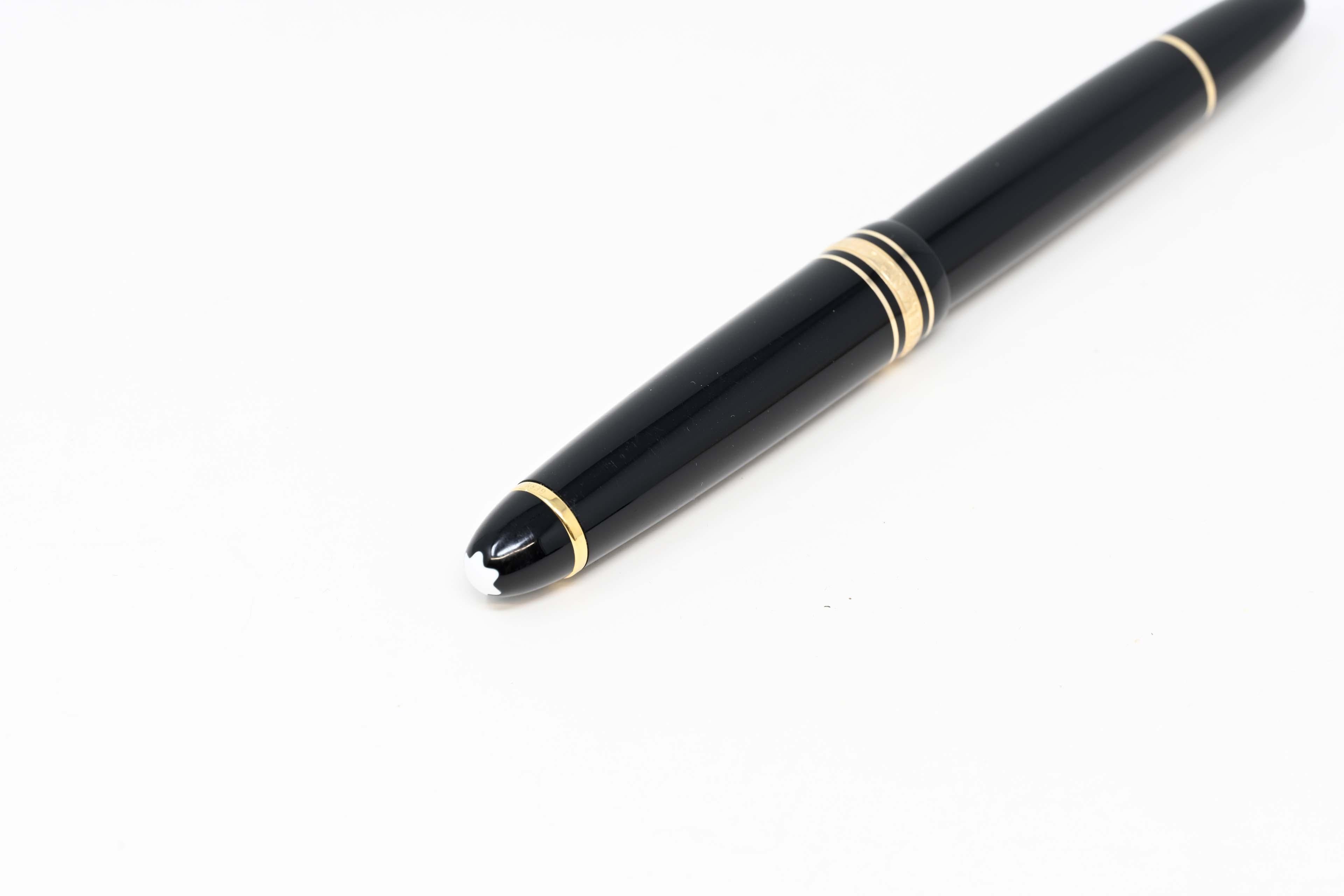 Montblanc Maesterstuck Le Grand Dore rollerball pen. Germany EX2119431. Black resin 14.5 cm preowned, in good functioning condition. No paper and no box.