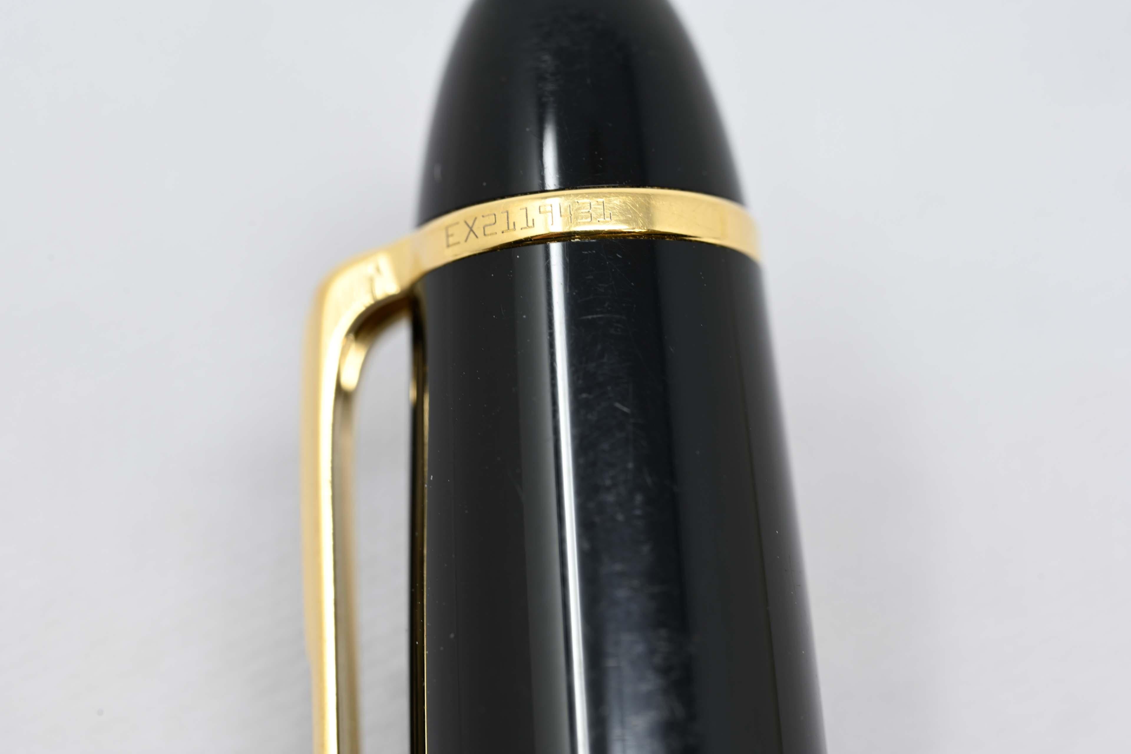 Women's or Men's Montblanc Meisterstuck Le Grand Rollerball