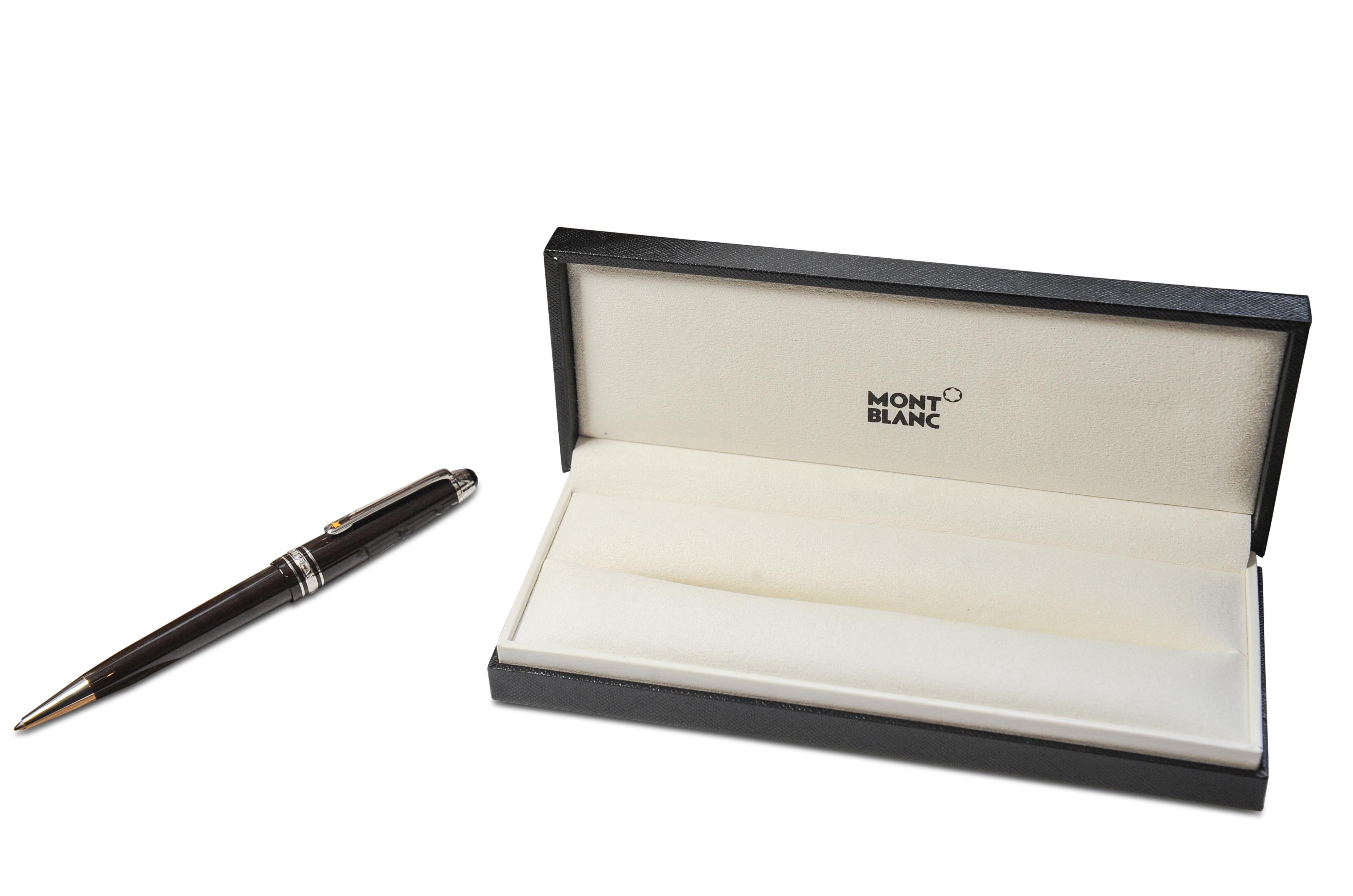 Montblanc Meisterstuck Le Petit Prince & Aviator Ballpoint Pen Special Edition  In Good Condition For Sale In High Wycombe, GB