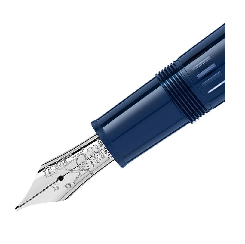 Features
Clip
Clip with yellow lacquered star
Barrel
Deep blue precious resin inspired by the dark blue universe sky
Cap
Deep blue precious resin cap inspired by the dark blue universe sky
NIB
Handcrafted Au 585 / 14 K rhodium-coated nib with the