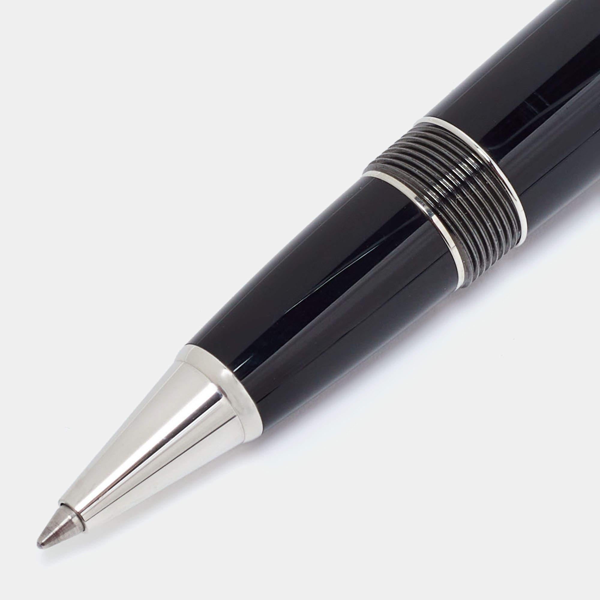 Montblanc's Meisterstück LeGrand rollerball pen is defined by quality craftsmanship. It has a sleek shape and just the right details to achieve a luxurious finish.

Includes
Original Case