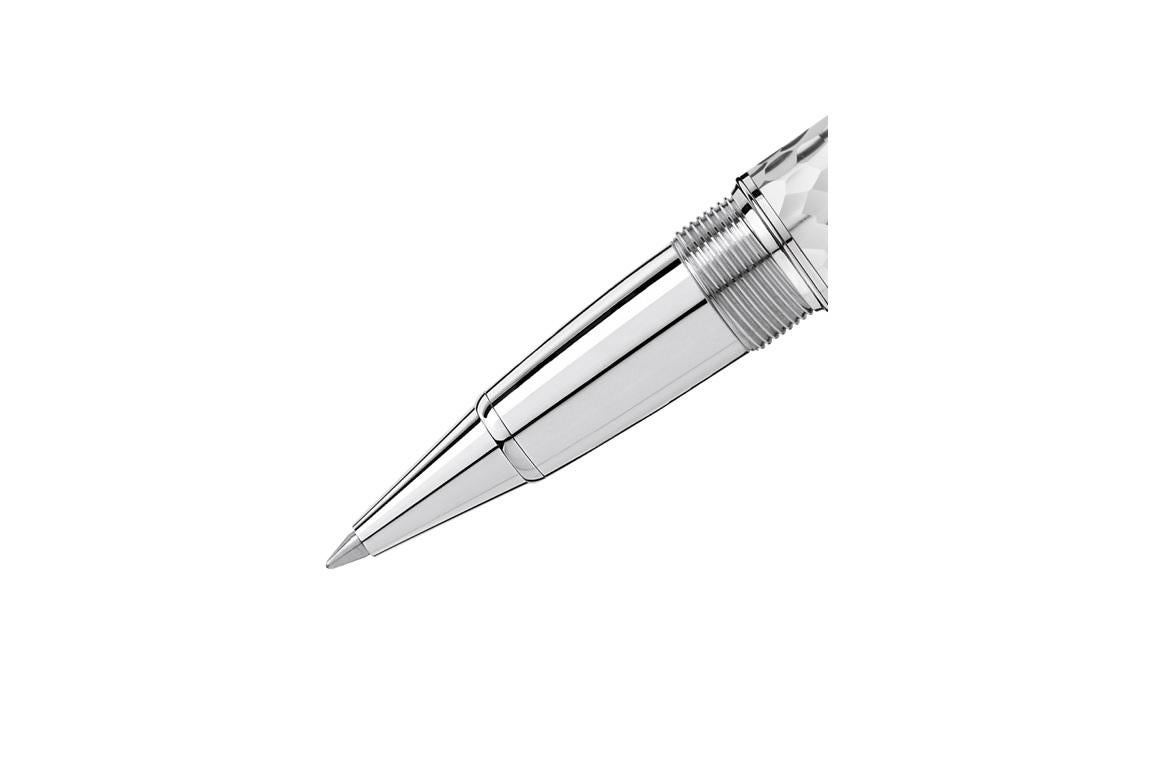Rollerball, cap made of Ag925 sterling silver in hammered optic with Montblanc emblem, silver-coated

    Ident No: 115098
    Rollerball LeGrand
    Montblanc LeGrand rollerball refills: Mystery Black, Pacific Blue
