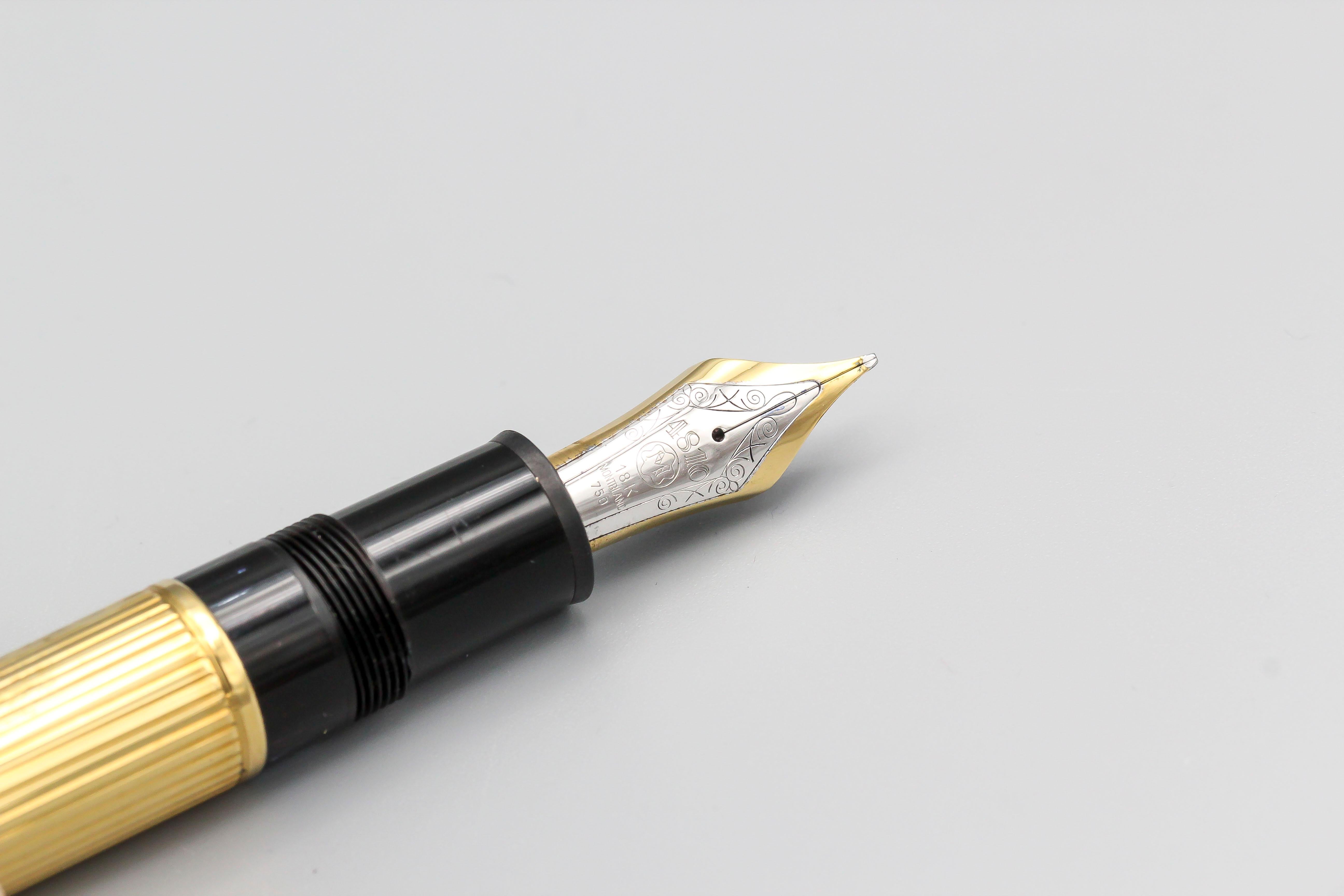 montblanc gold pen