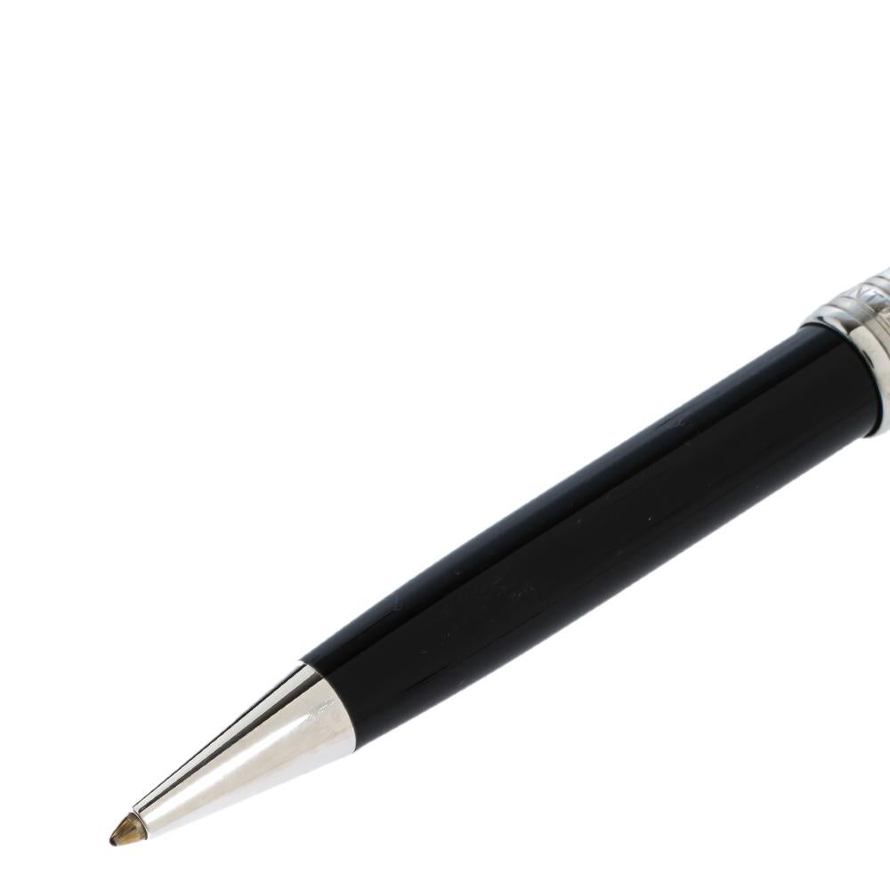 The subtle and sophisticated Meisterstuck Solitaire ballpoint from Montblanc is crafted with silver-tone metal featuring a contrastingly-coloured black barrel rendered in resin. The cap is detailed with a ring engraved with Meisterstuck and a clip